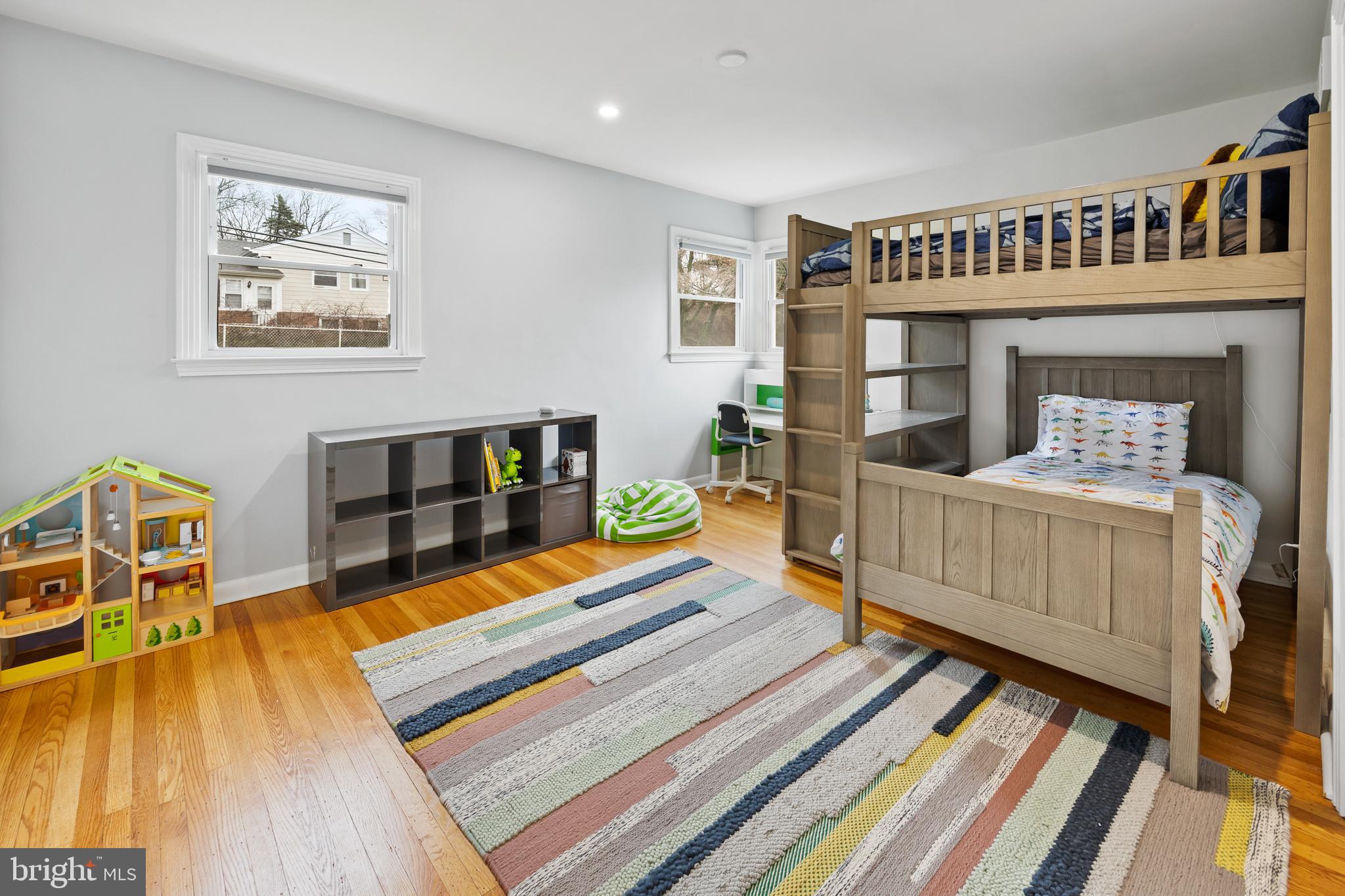 GREEN HILL - Residential