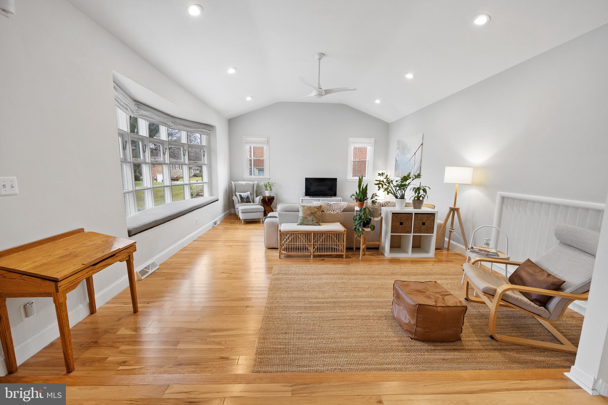 GREEN HILL - Residential