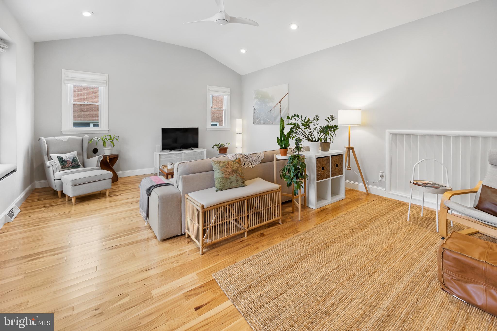 GREEN HILL - Residential