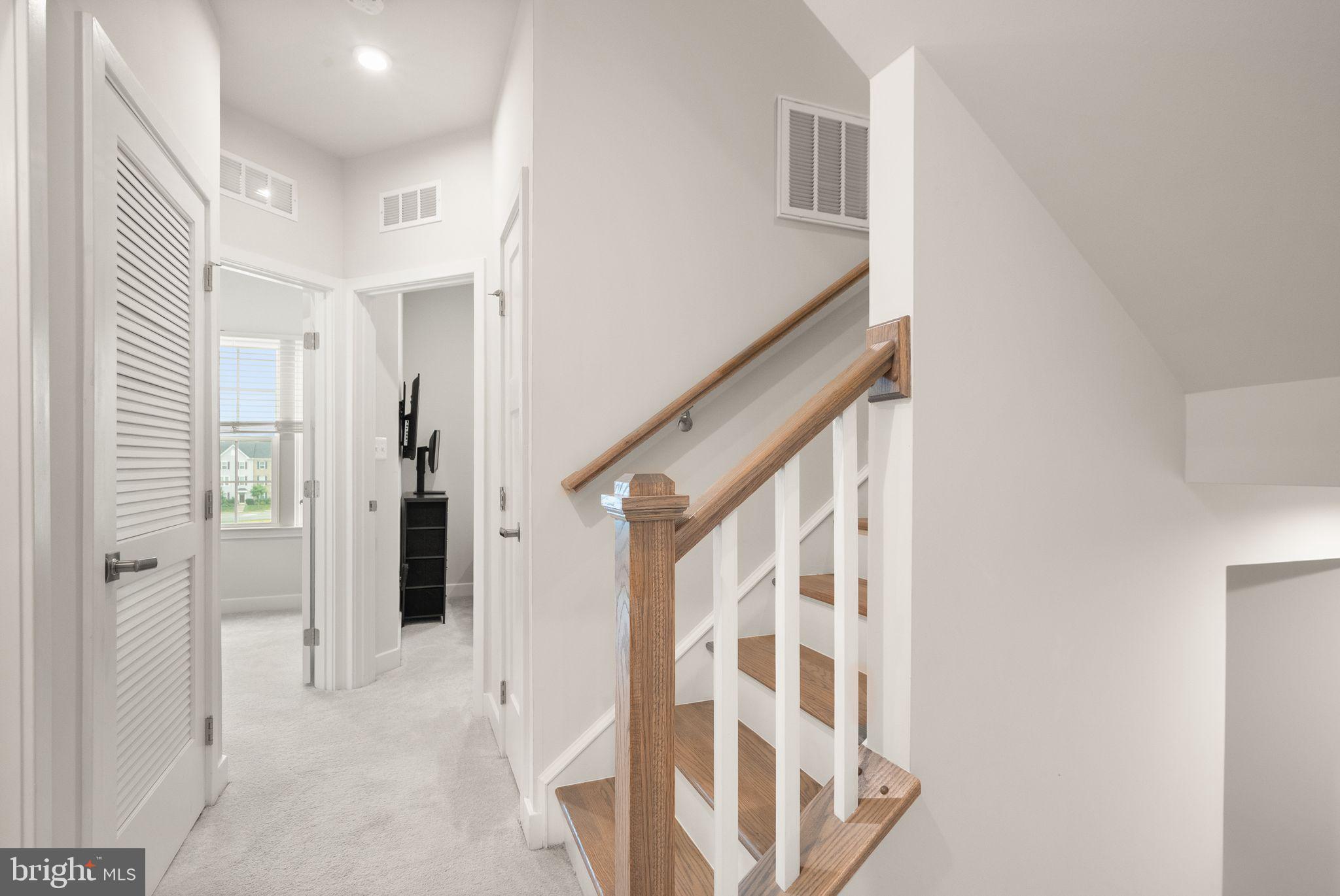 ARCOLA TOWN CENTER - Residential
