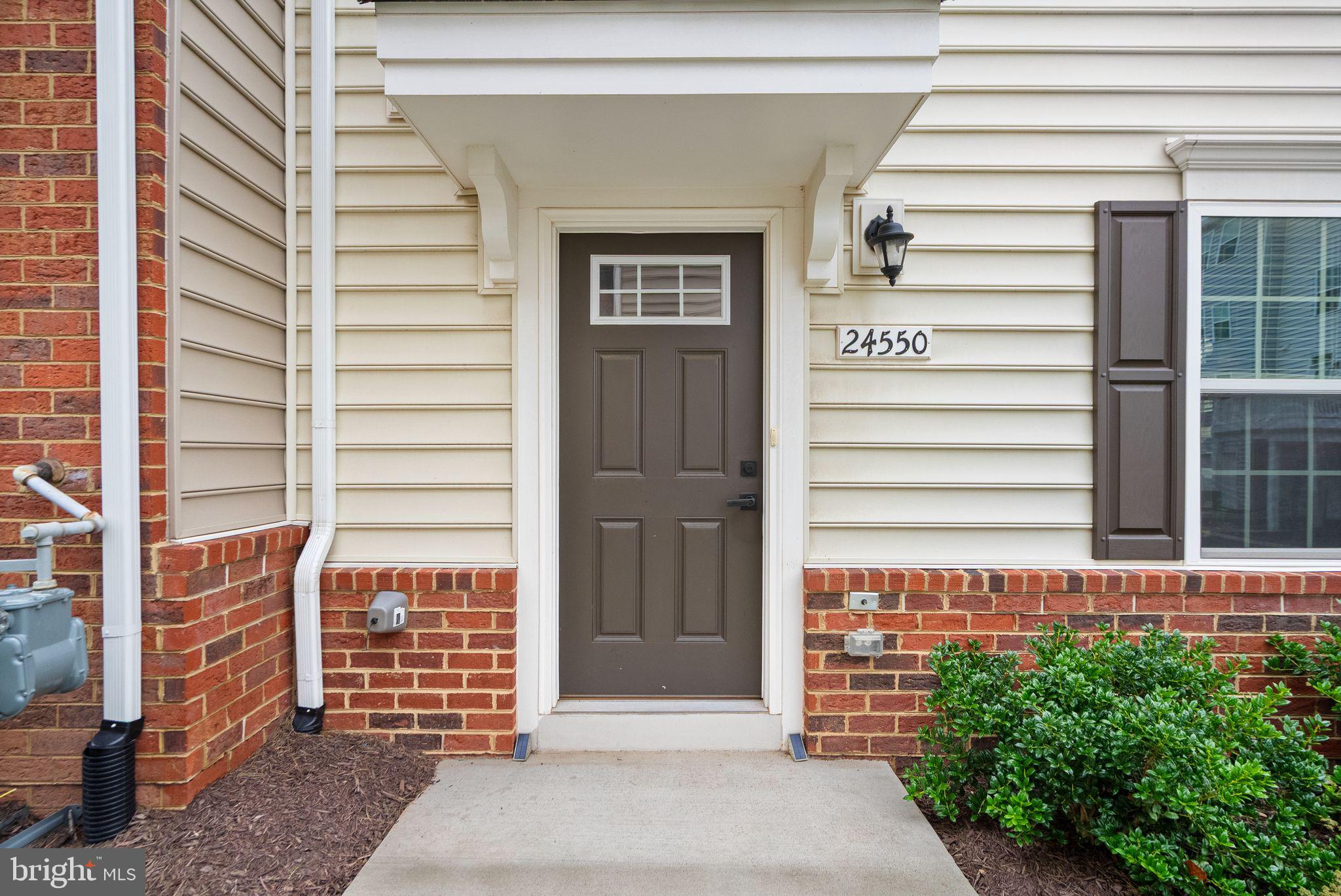 ARCOLA TOWN CENTER - Residential