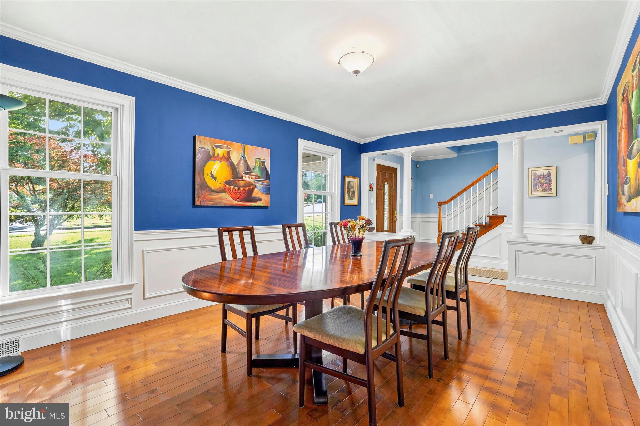 COLONIAL MANOR - Residential