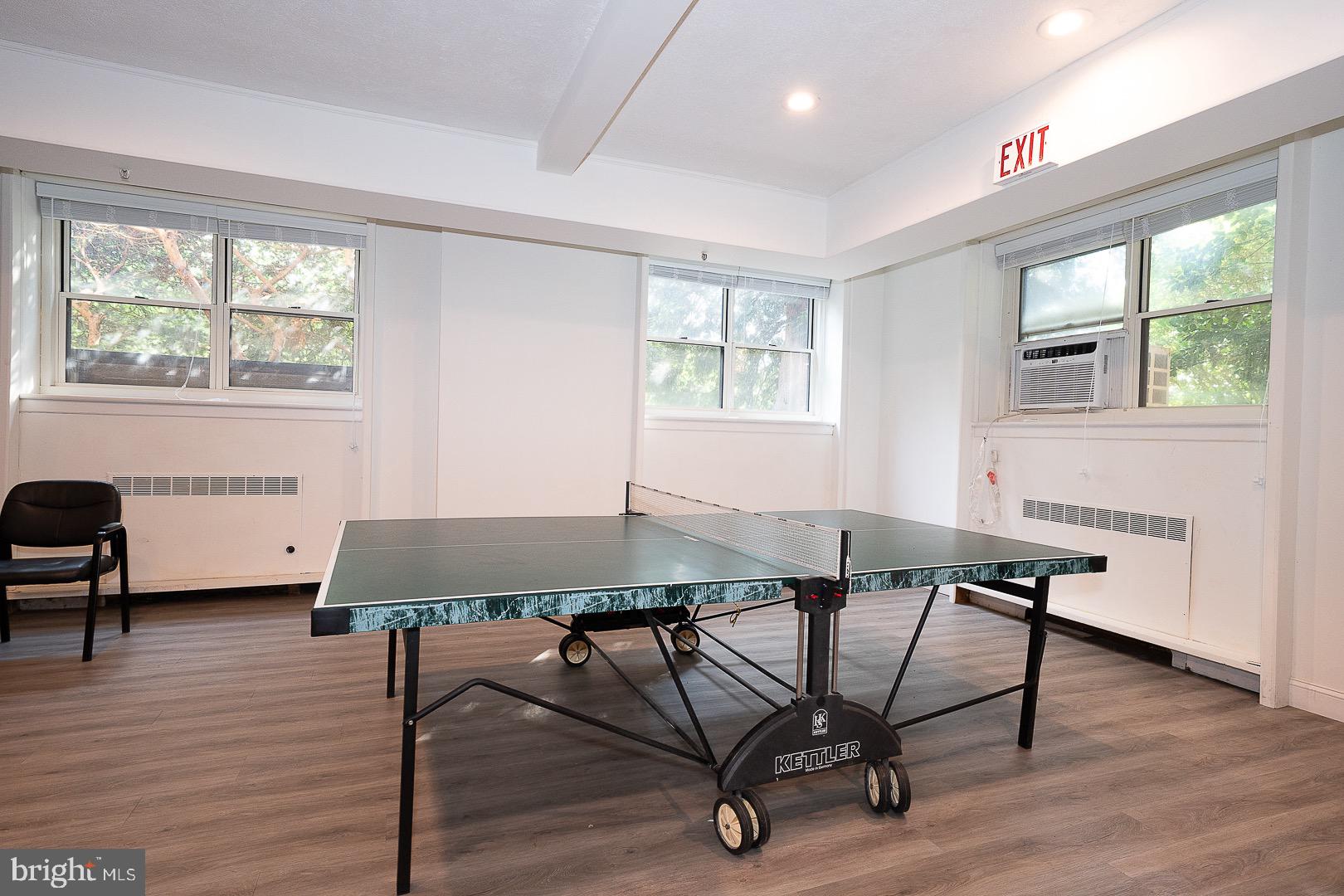 LATCHS LANE - Residential