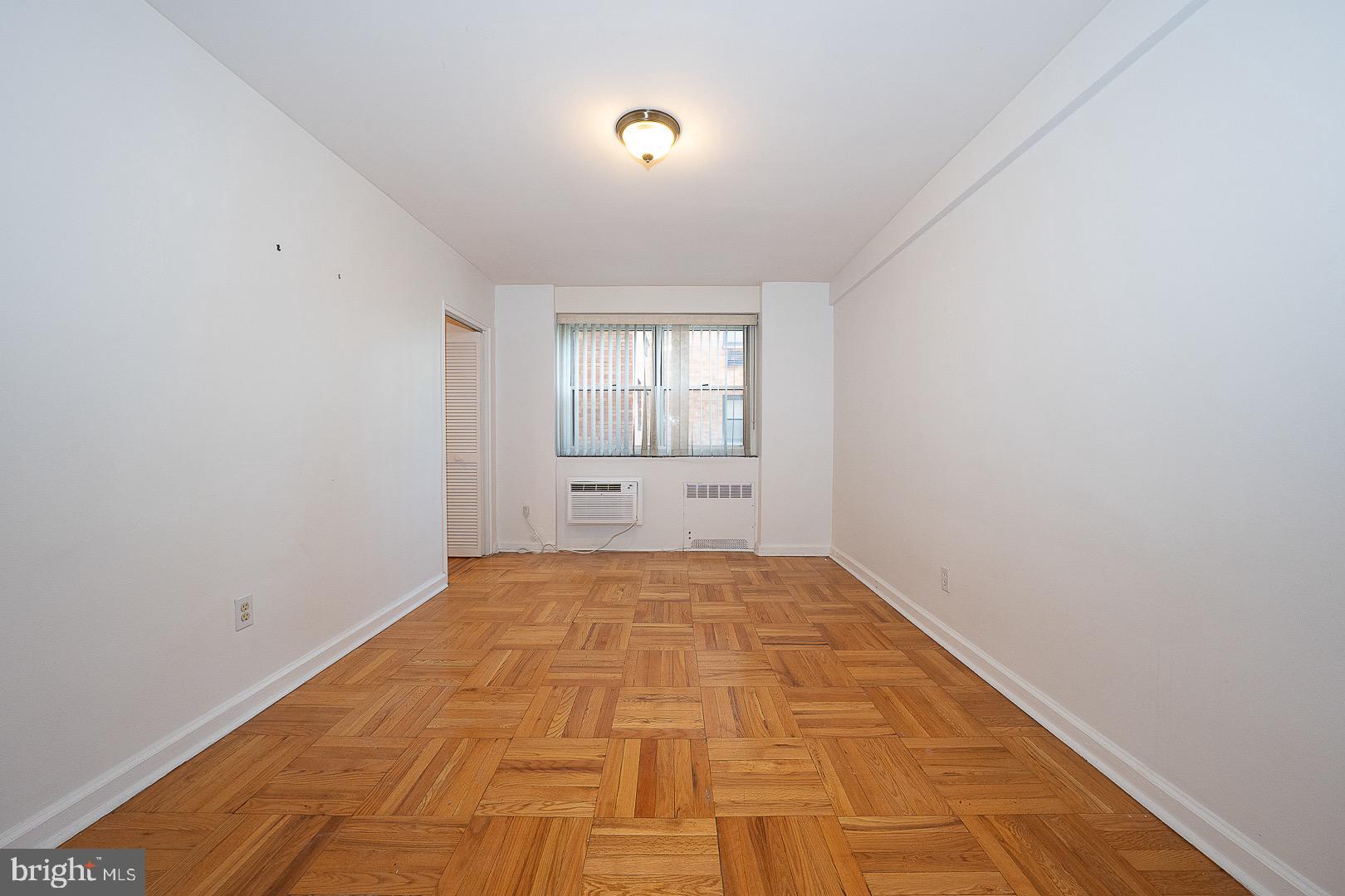 LATCHS LANE - Residential