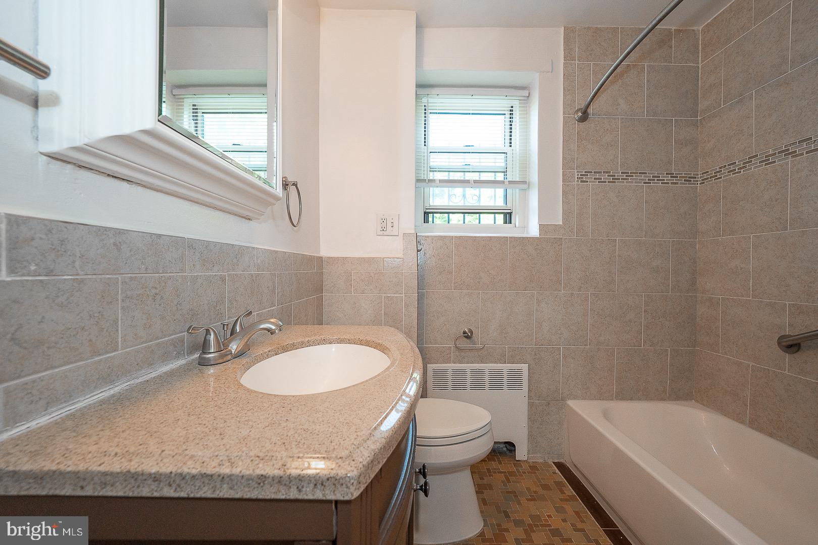 LATCHS LANE - Residential