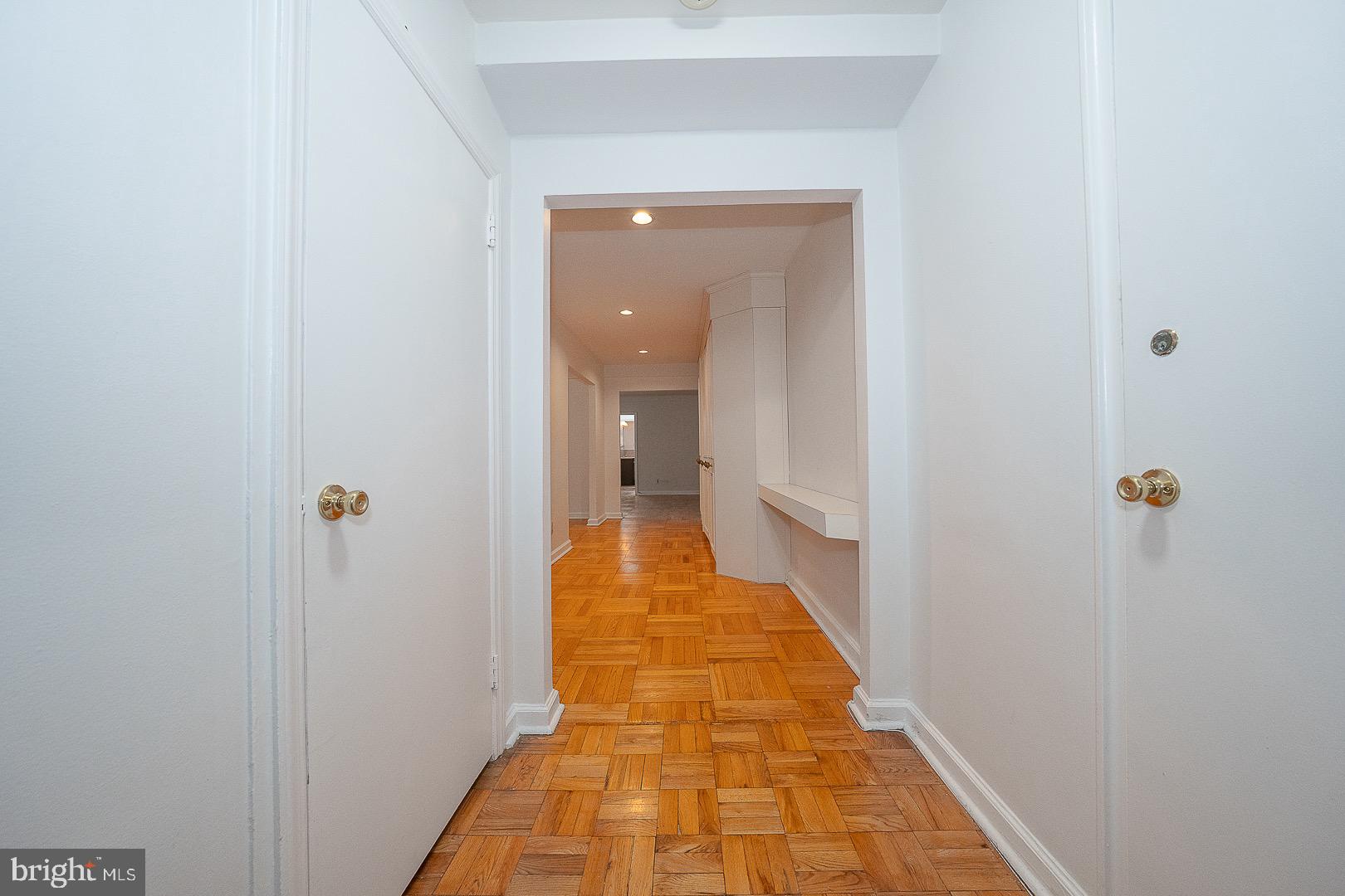 LATCHS LANE - Residential