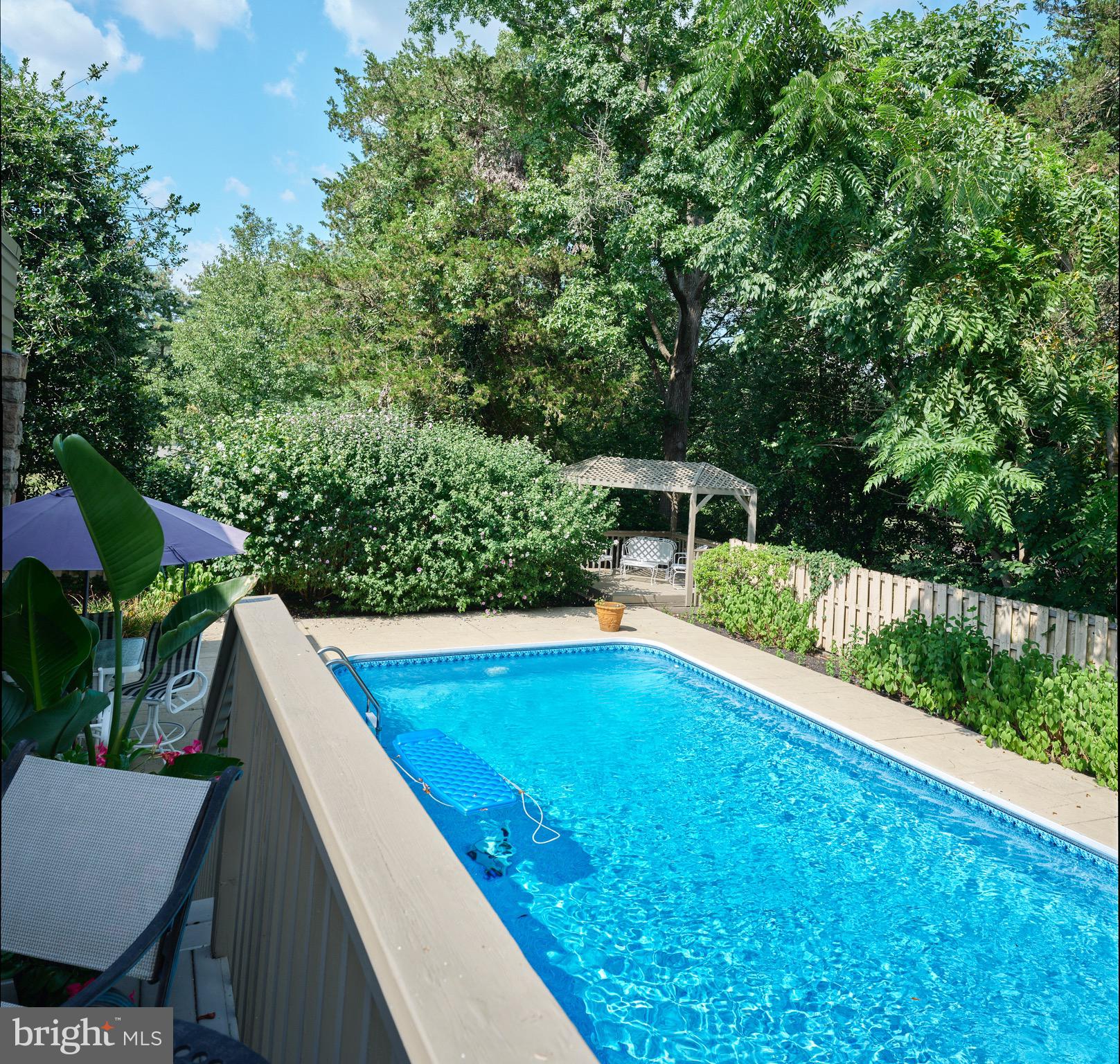 EDGEWOOD PARK - Residential