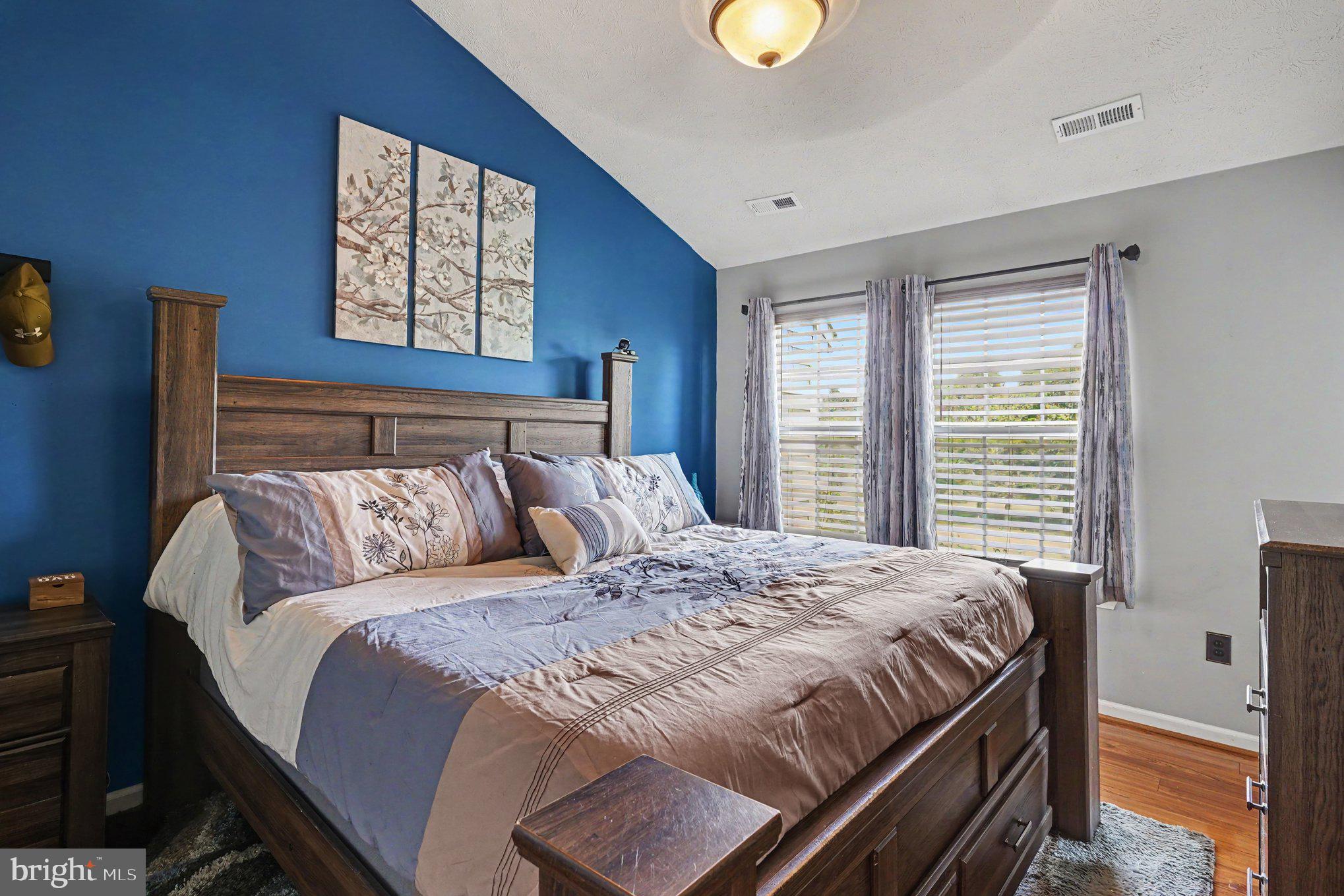 FARMINGTON VILLAGE - Residential