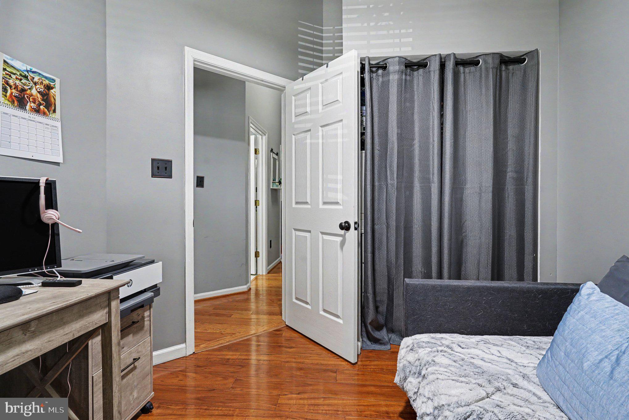 FARMINGTON VILLAGE - Residential