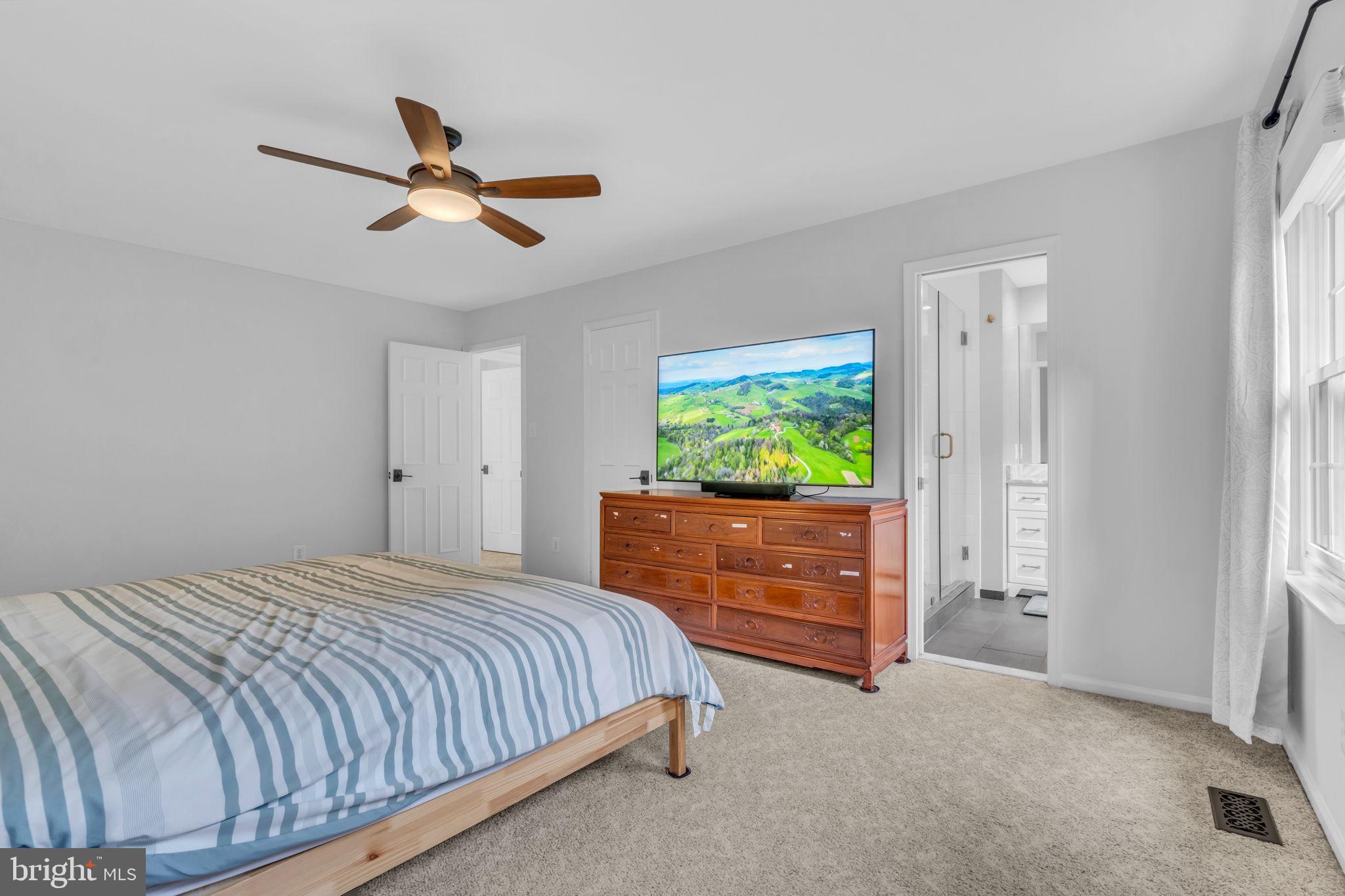 BLUFFS OF WOLF TRAP - Residential