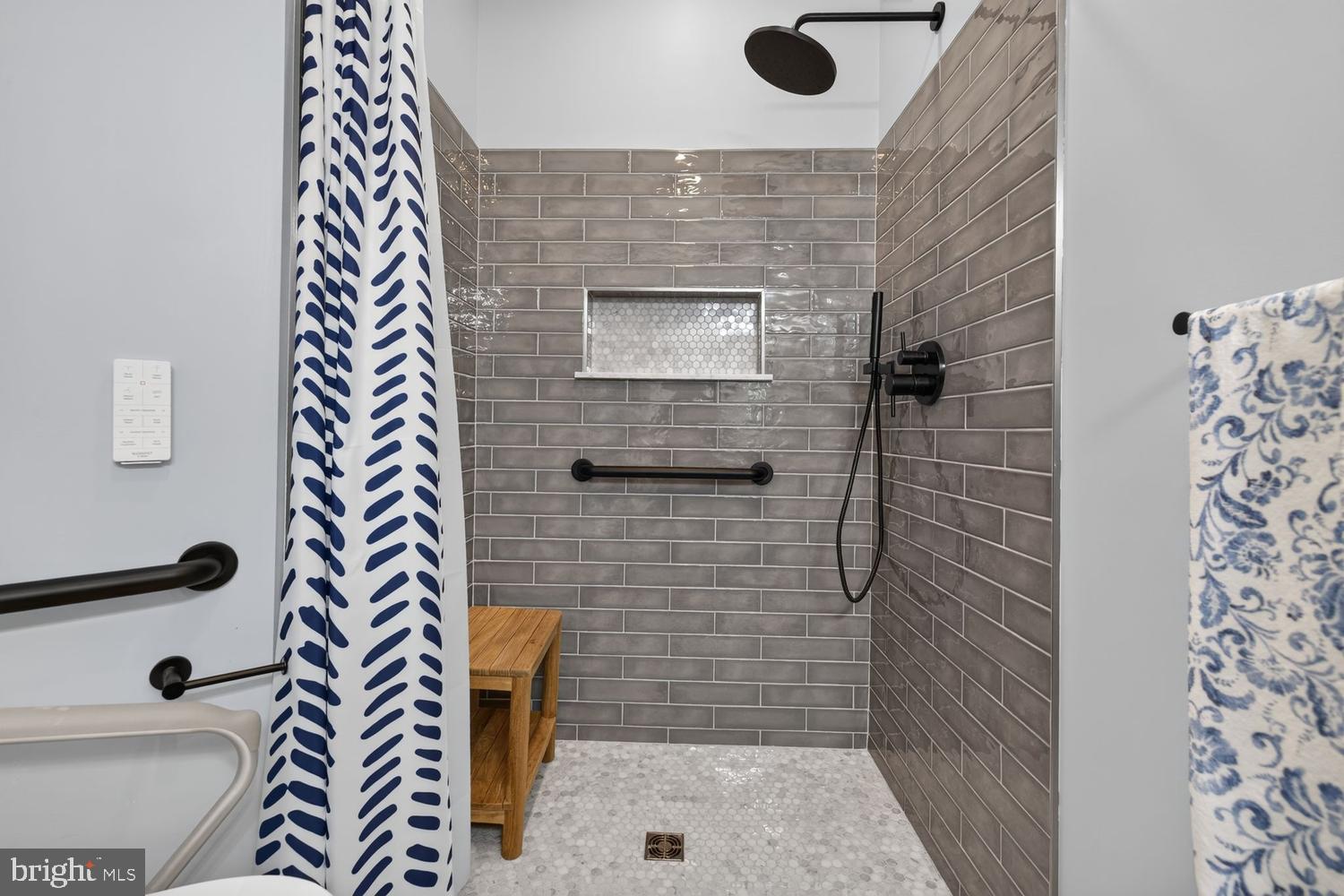 GREENWAY VILLAGE - Residential