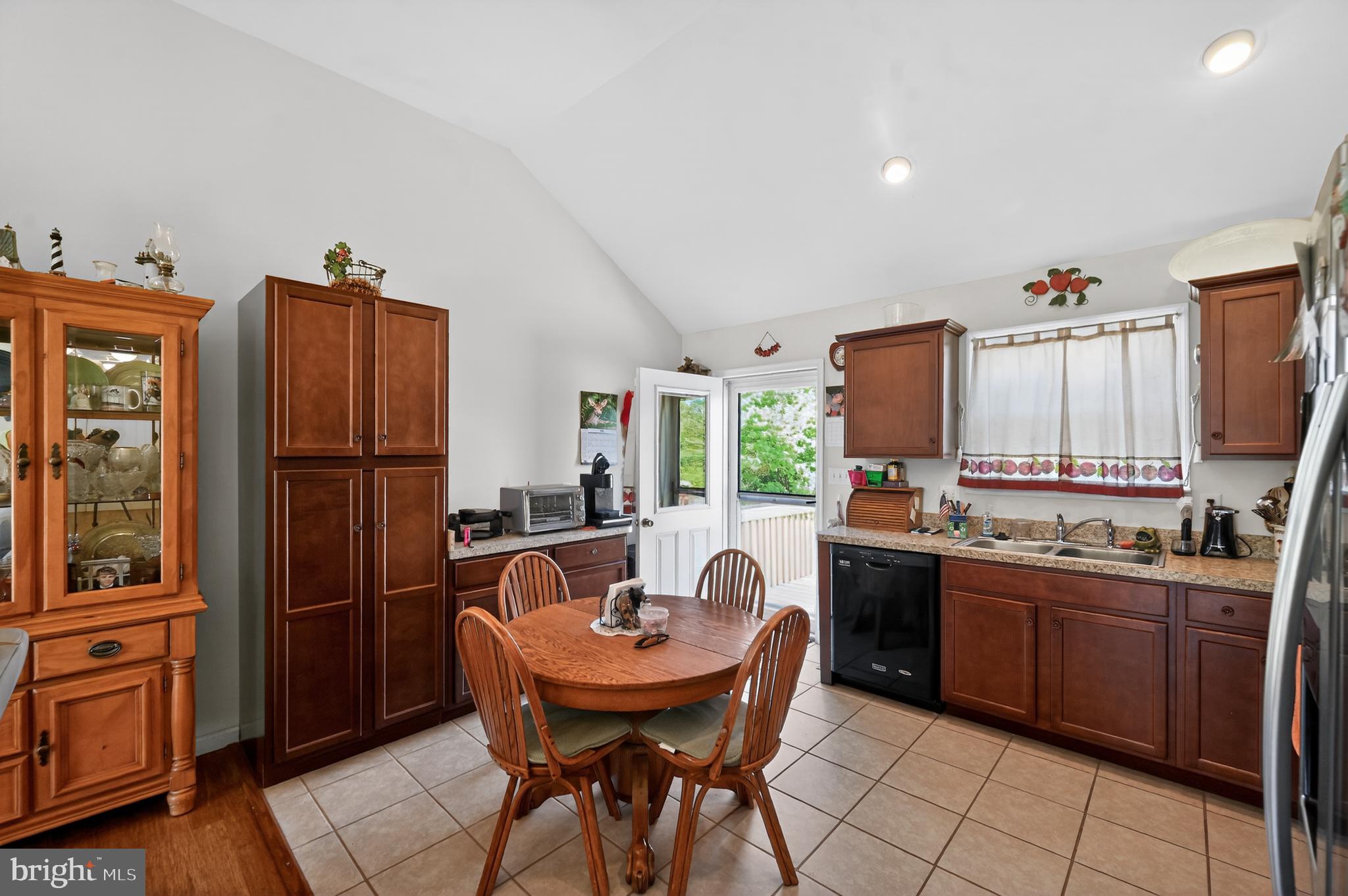 MOHR'S LANDING - Residential