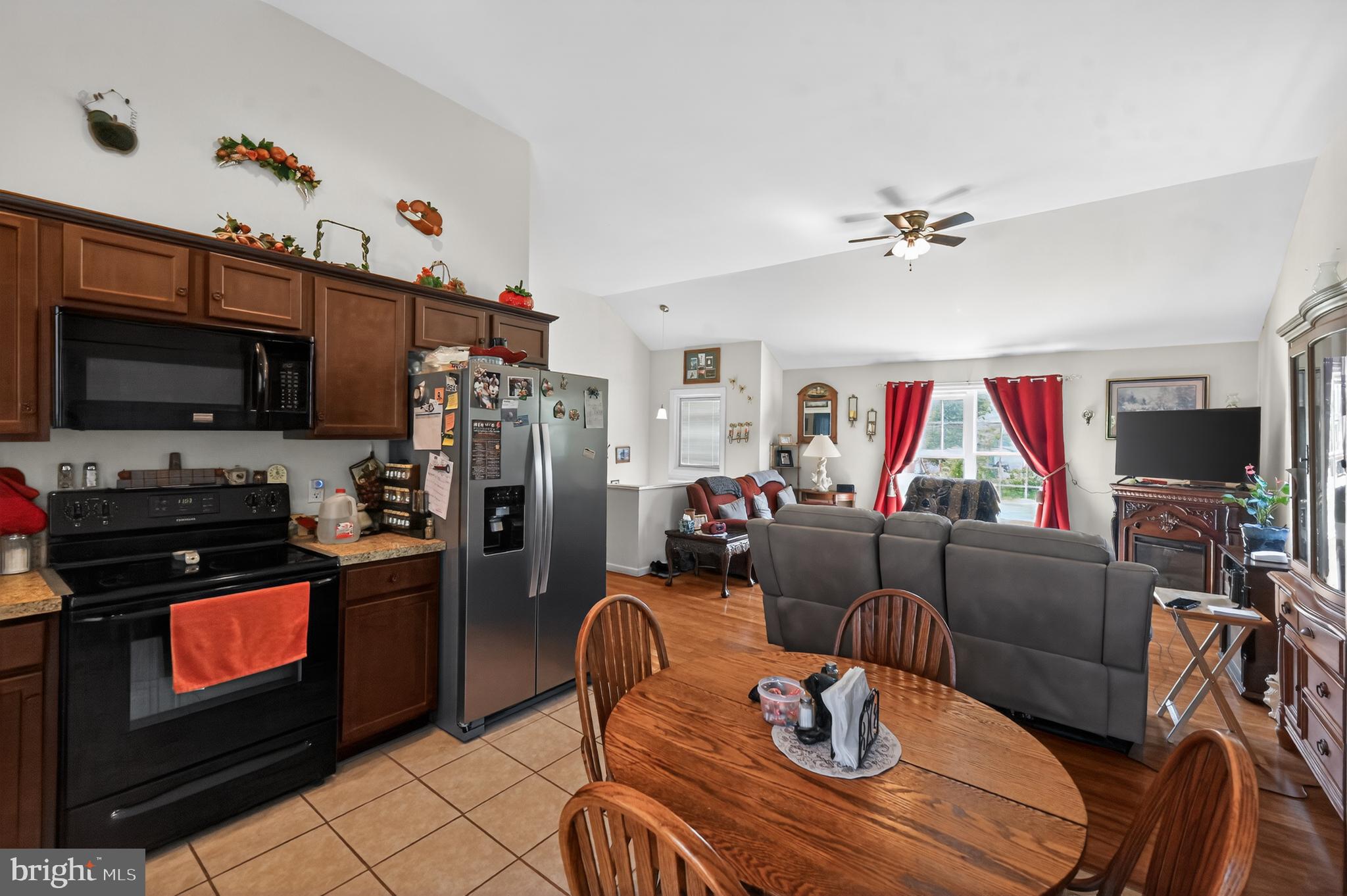 MOHR'S LANDING - Residential