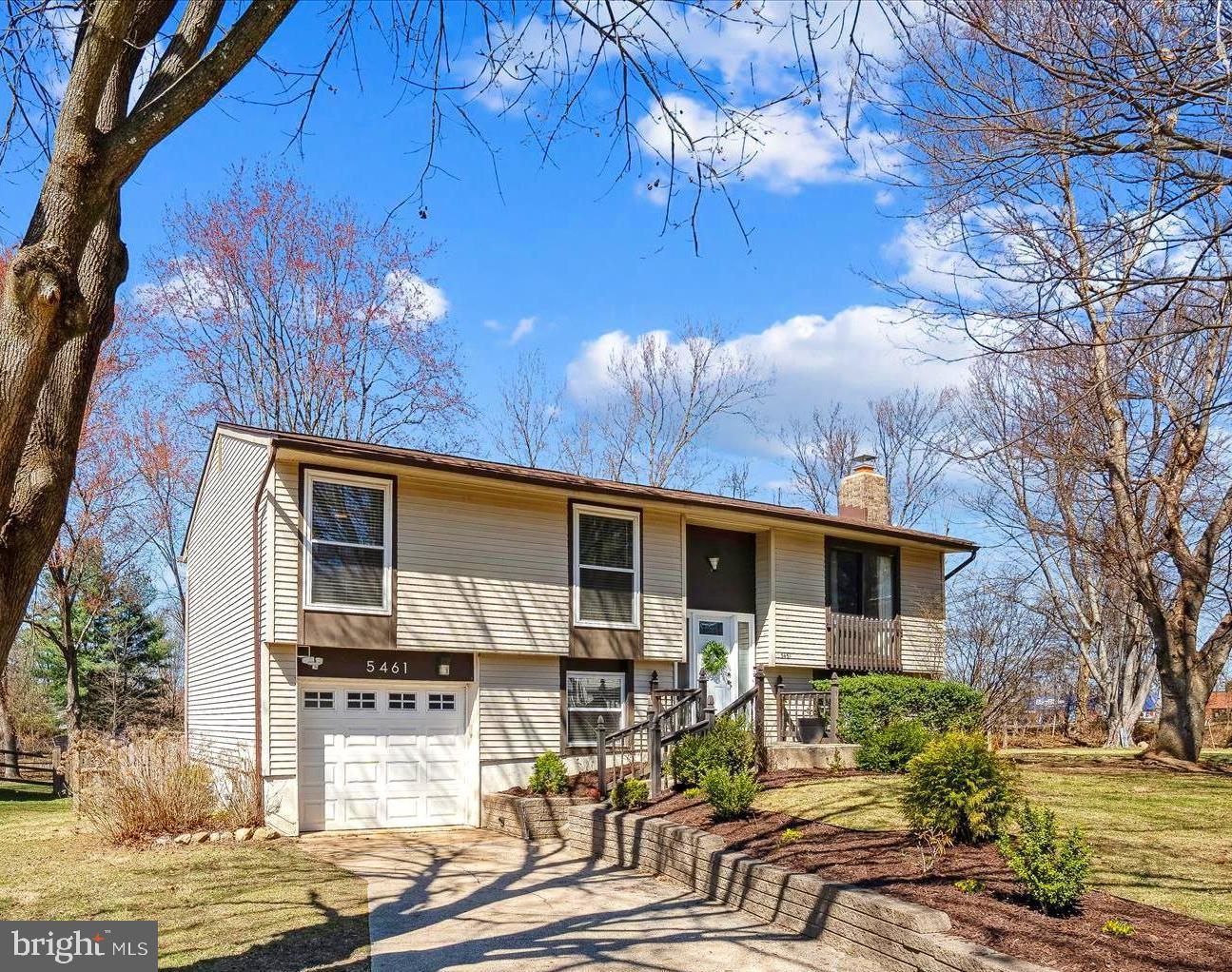 VILLAGE OF LONG REACH - Residential