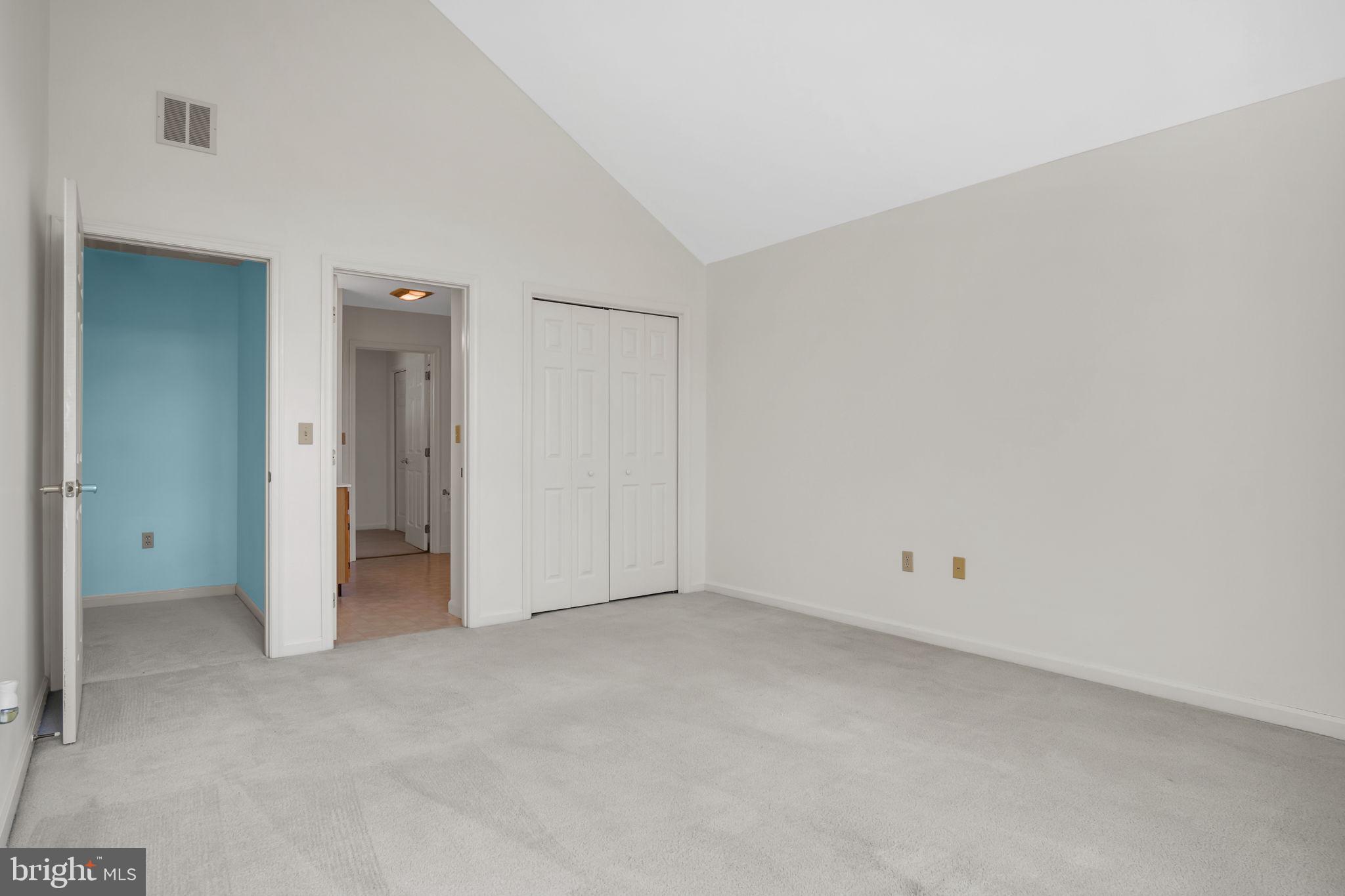 CAPITAL RIDGE - Residential