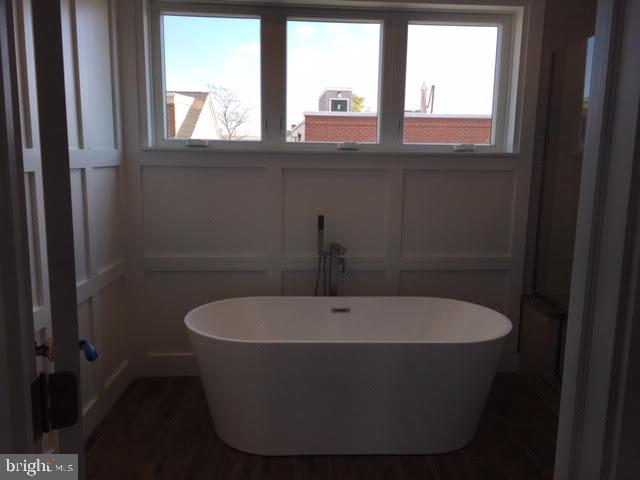 WEST KENSINGTON - Residential