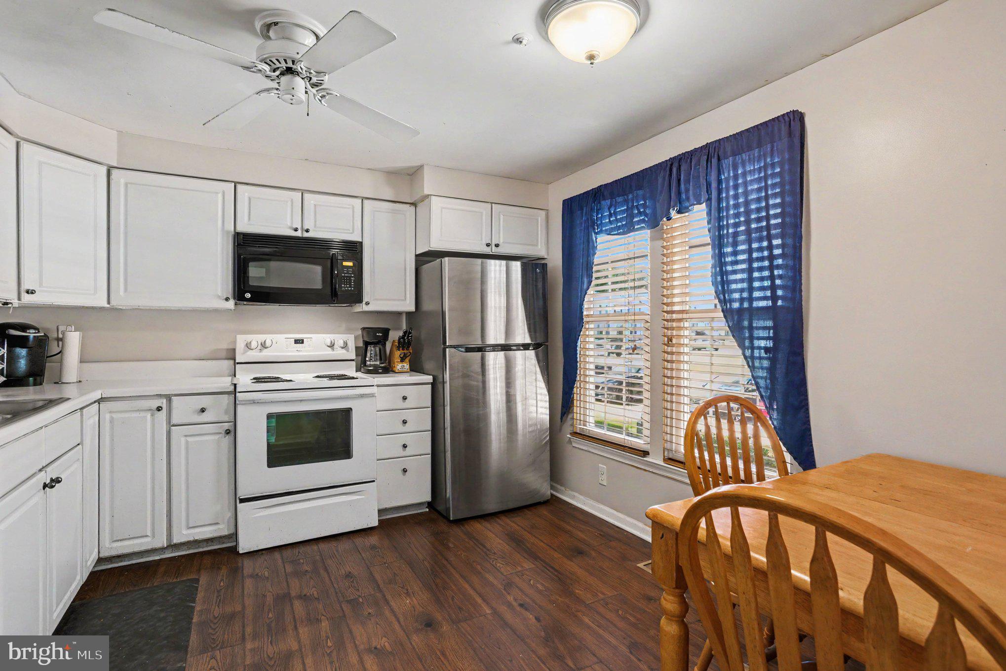 BRENTWOOD PARK - Residential