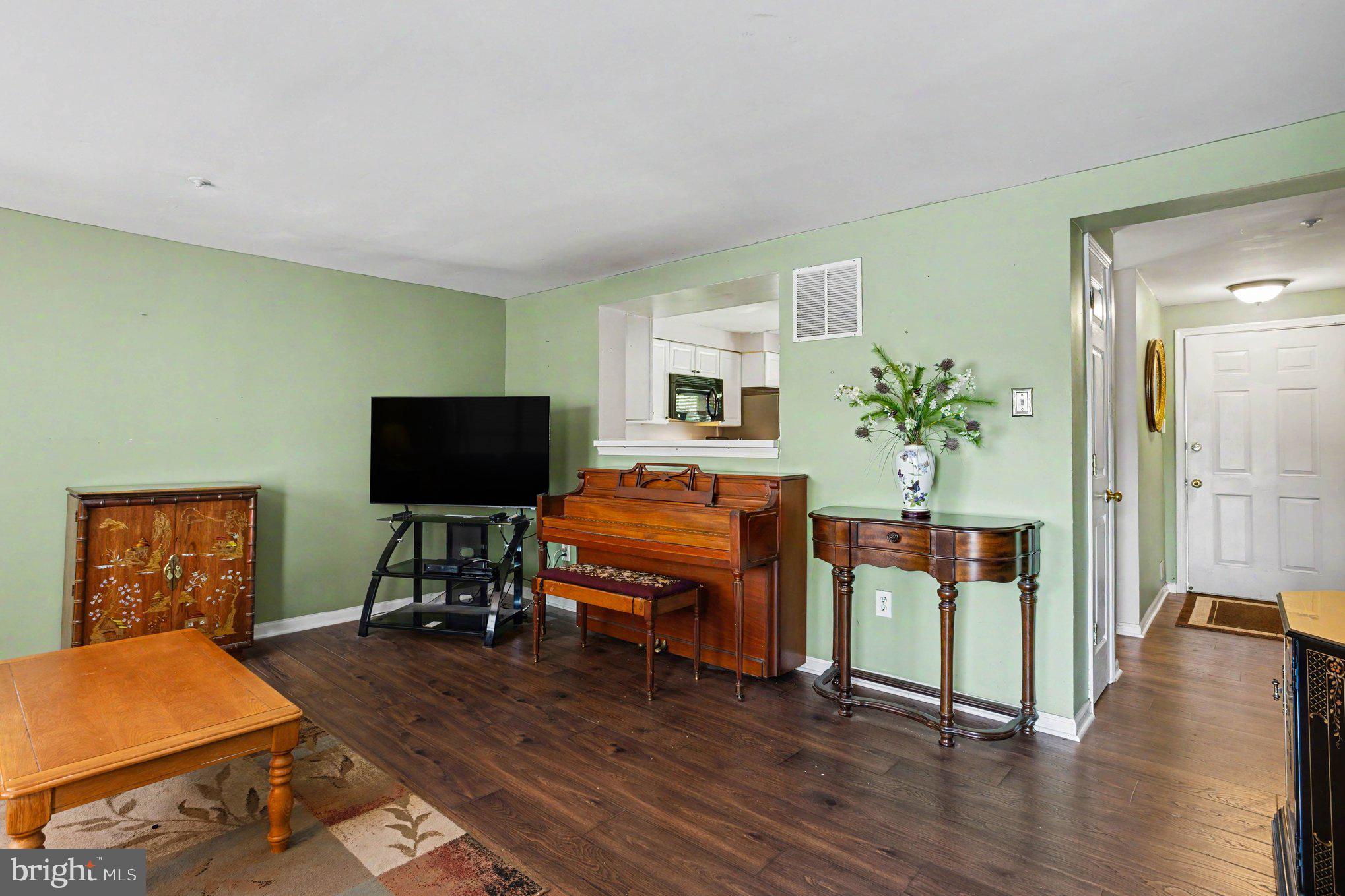 BRENTWOOD PARK - Residential
