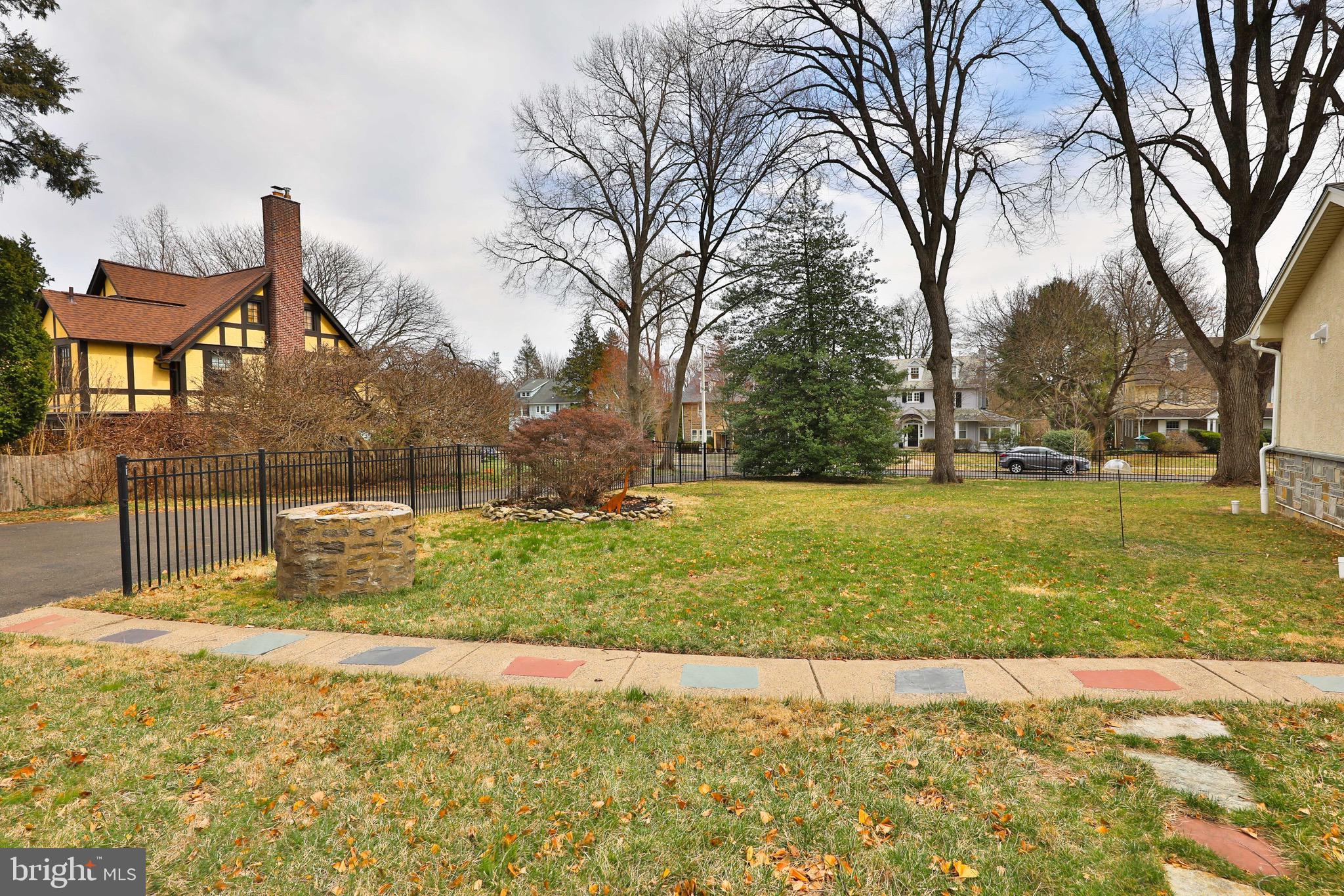 JENKINTOWN MANOR - Residential