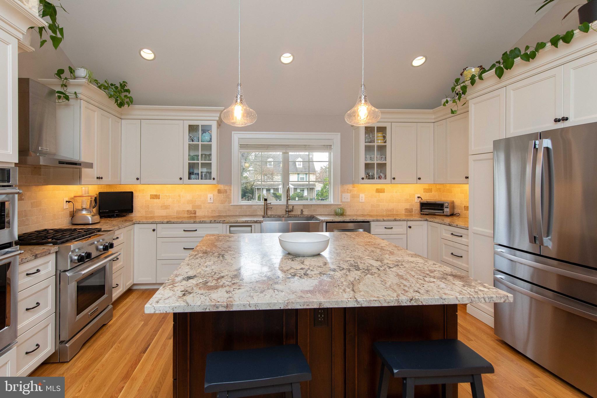 JENKINTOWN MANOR - Residential