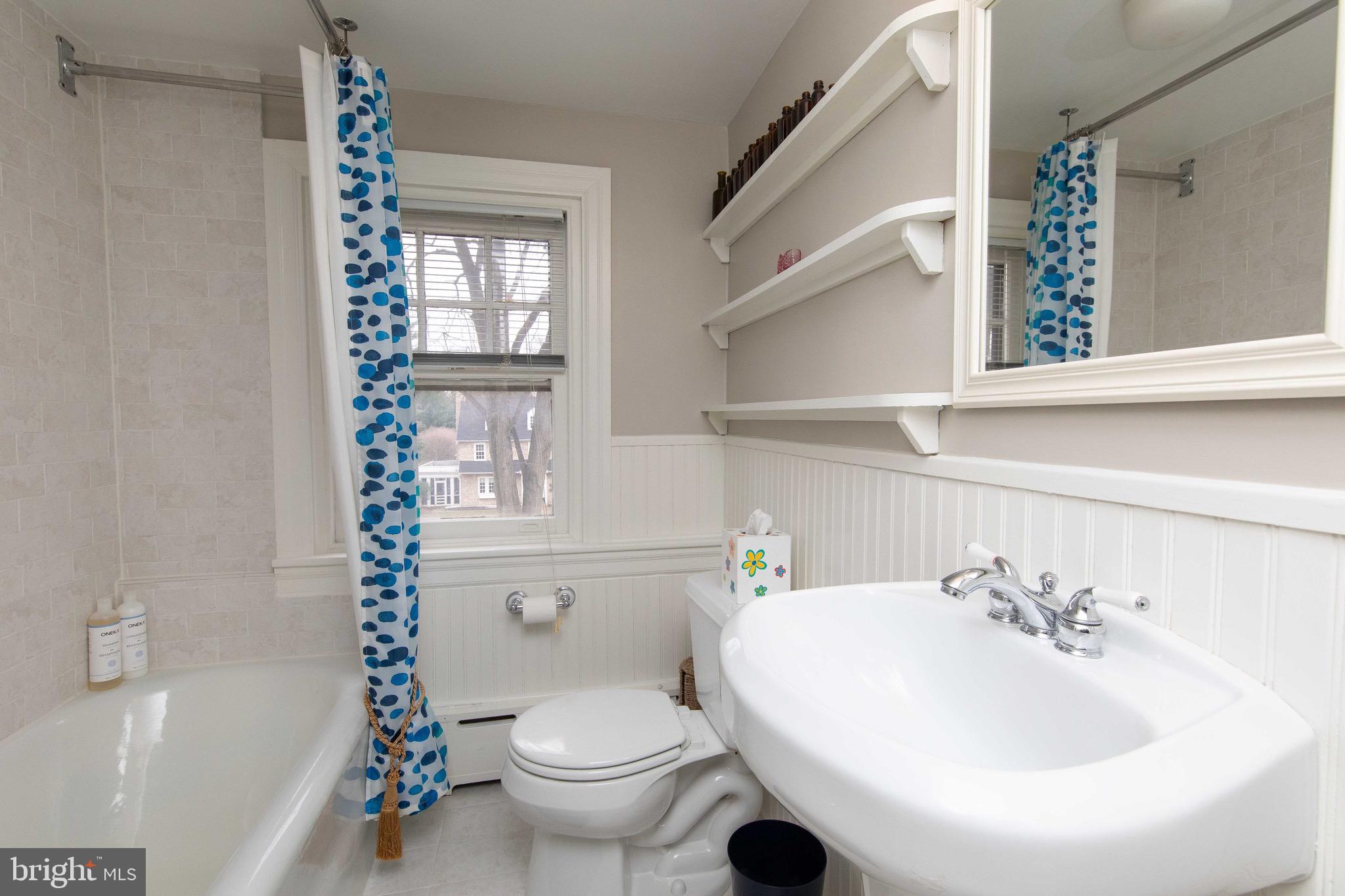 JENKINTOWN MANOR - Residential