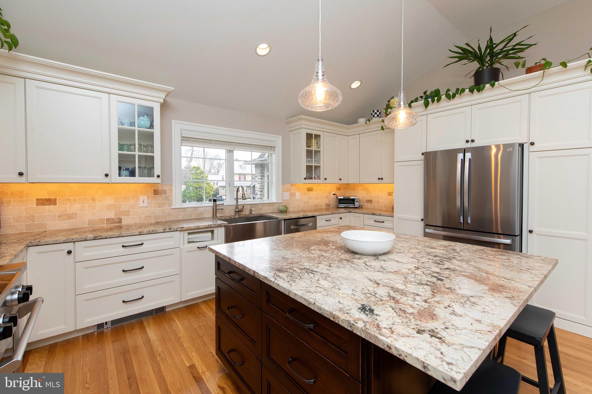 JENKINTOWN MANOR - Residential
