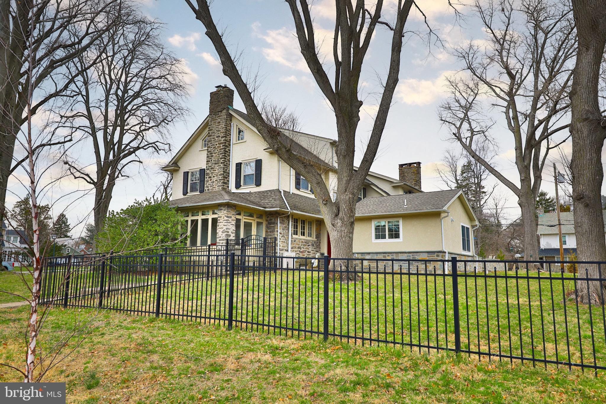 JENKINTOWN MANOR - Residential