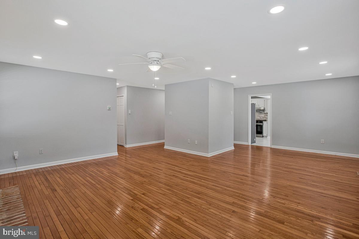 MEADOWBROOK AT BELAIR - Residential