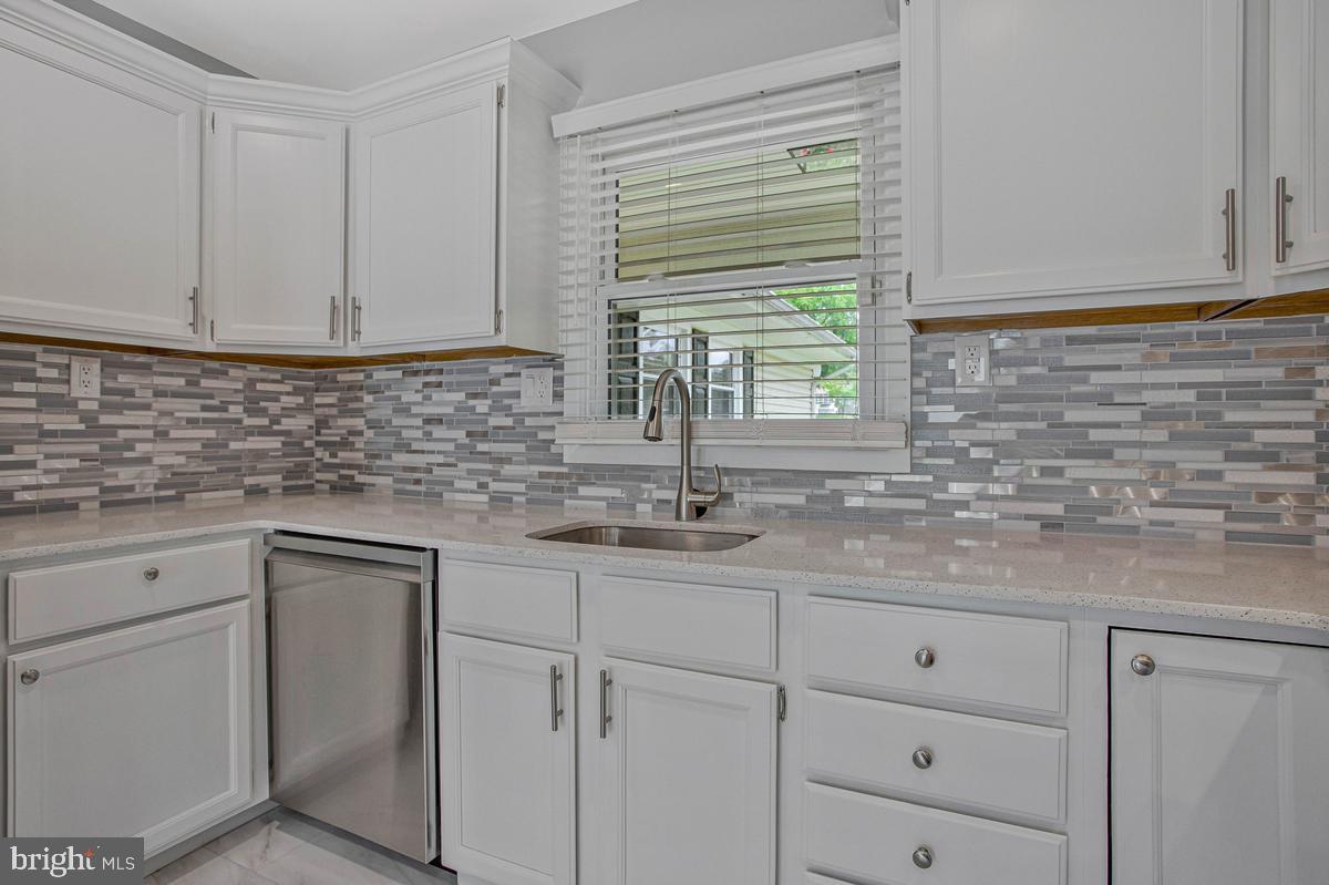 MEADOWBROOK AT BELAIR - Residential