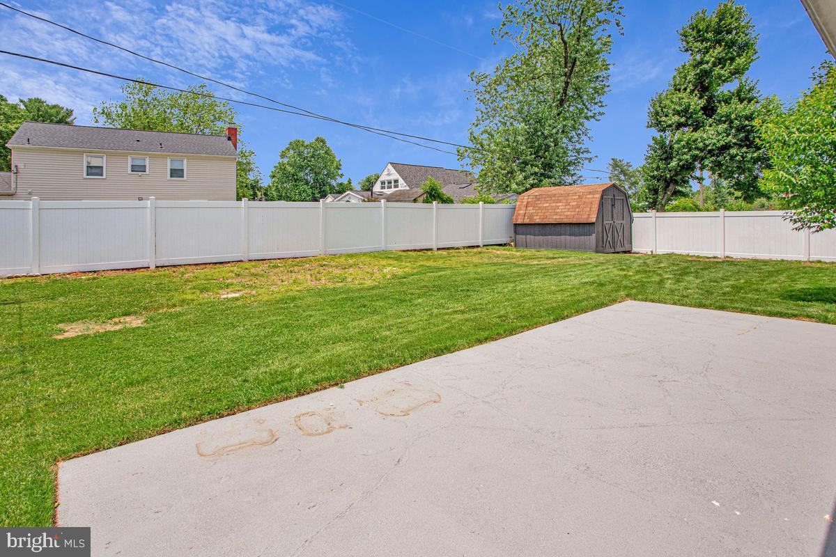 MEADOWBROOK AT BELAIR - Residential