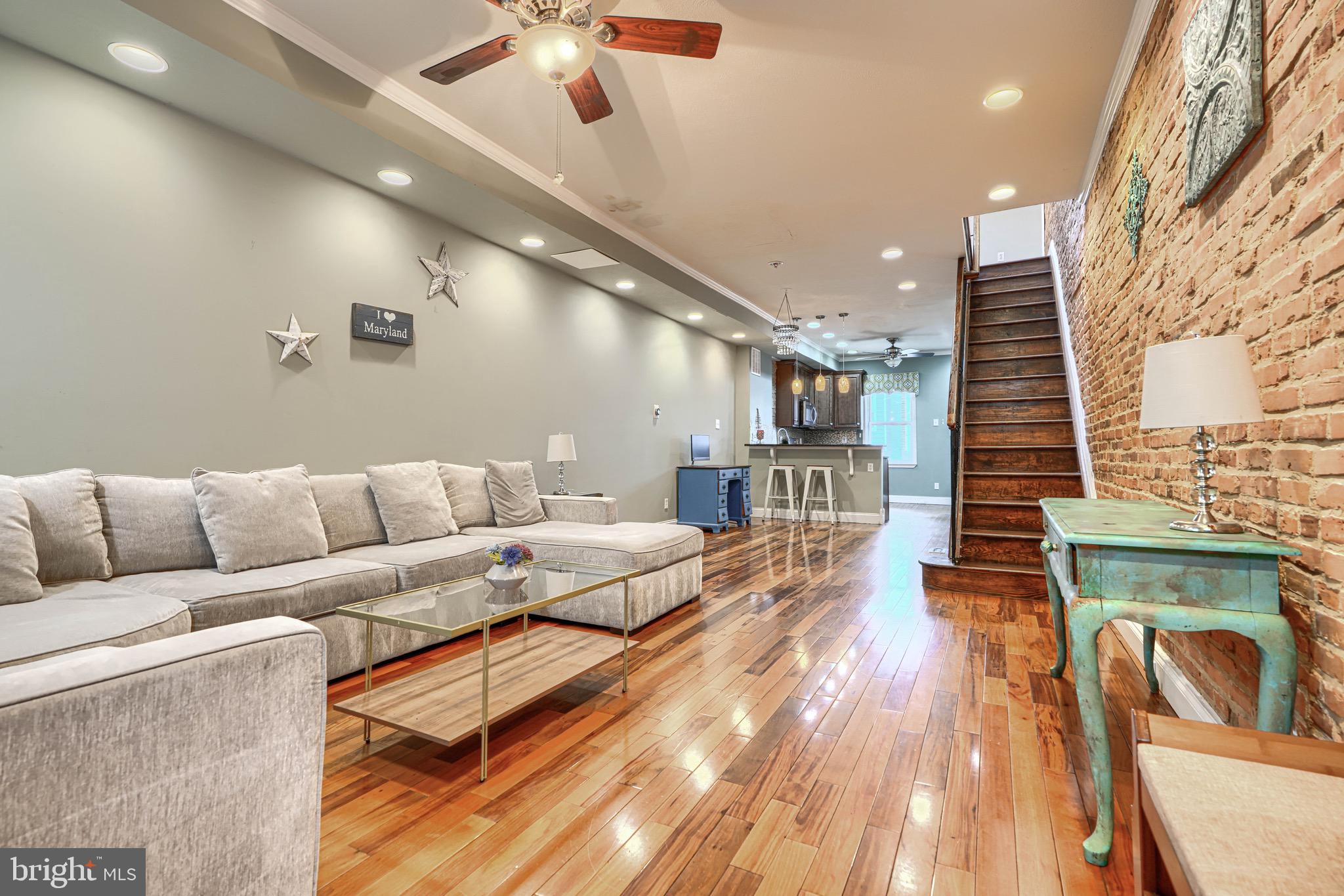 GREEKTOWN - Residential