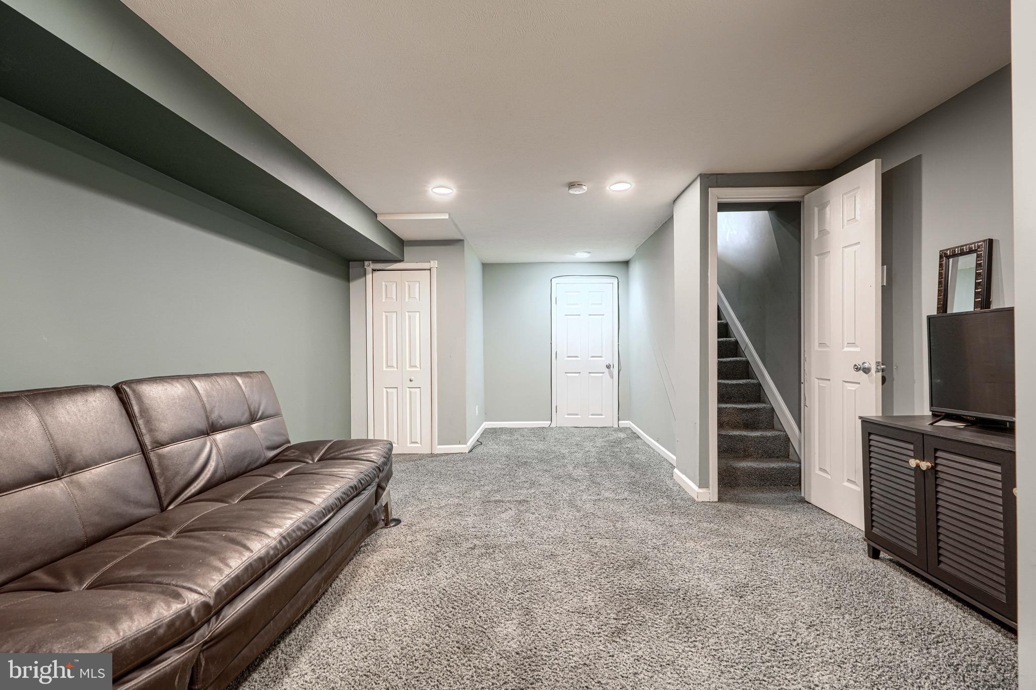 GREEKTOWN - Residential