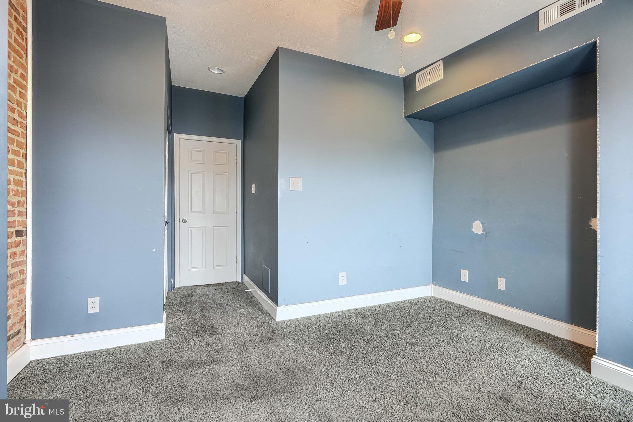 GREEKTOWN - Residential