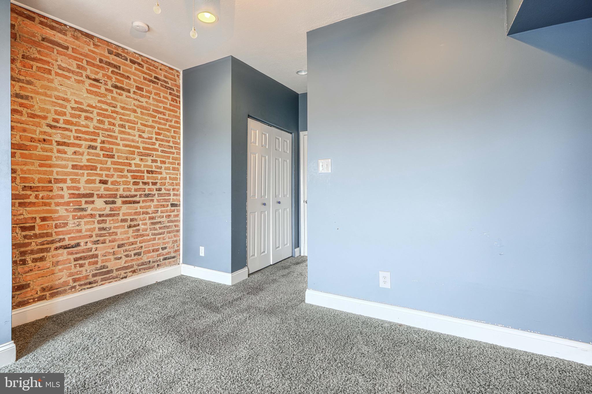 GREEKTOWN - Residential