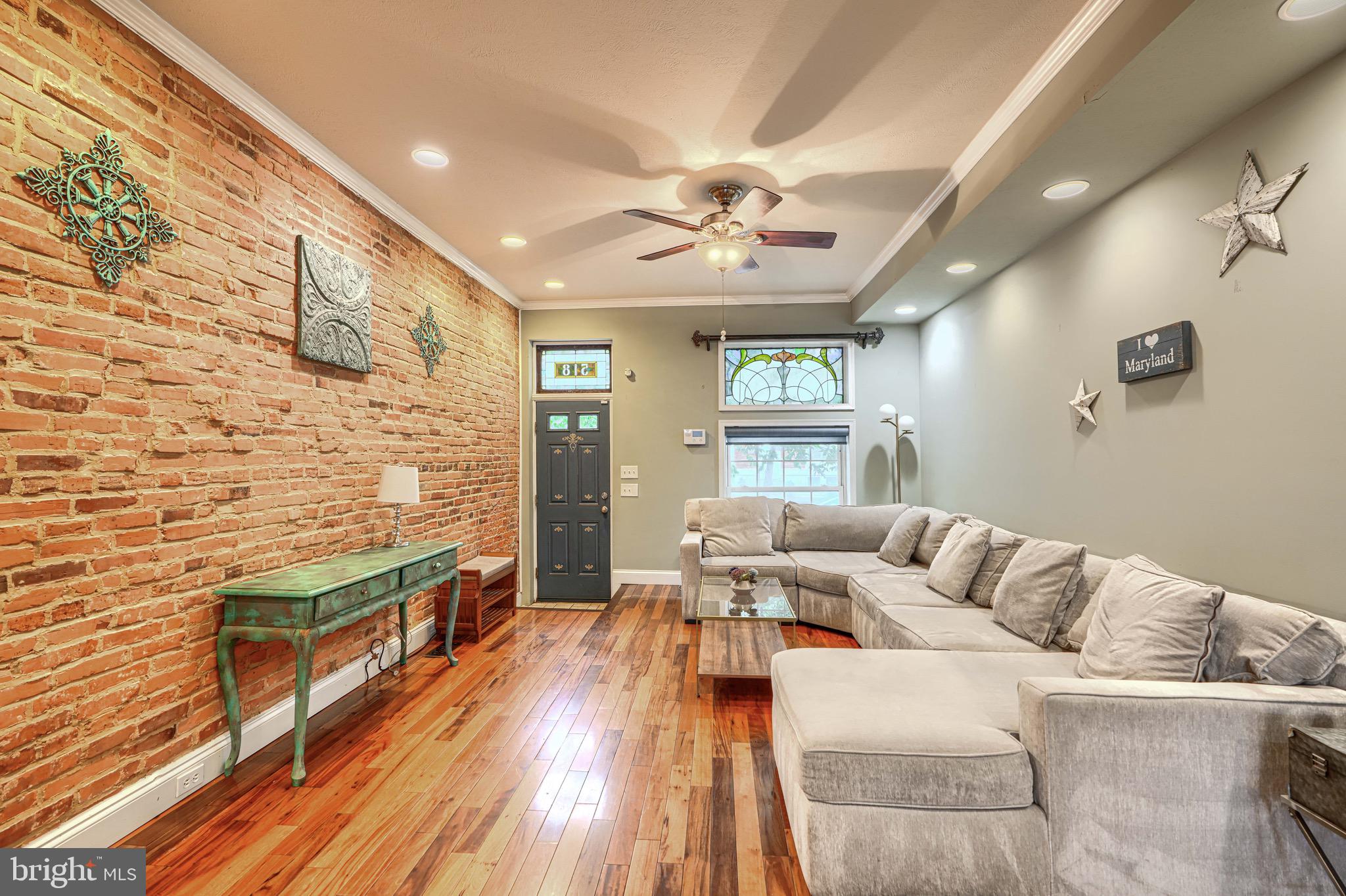 GREEKTOWN - Residential