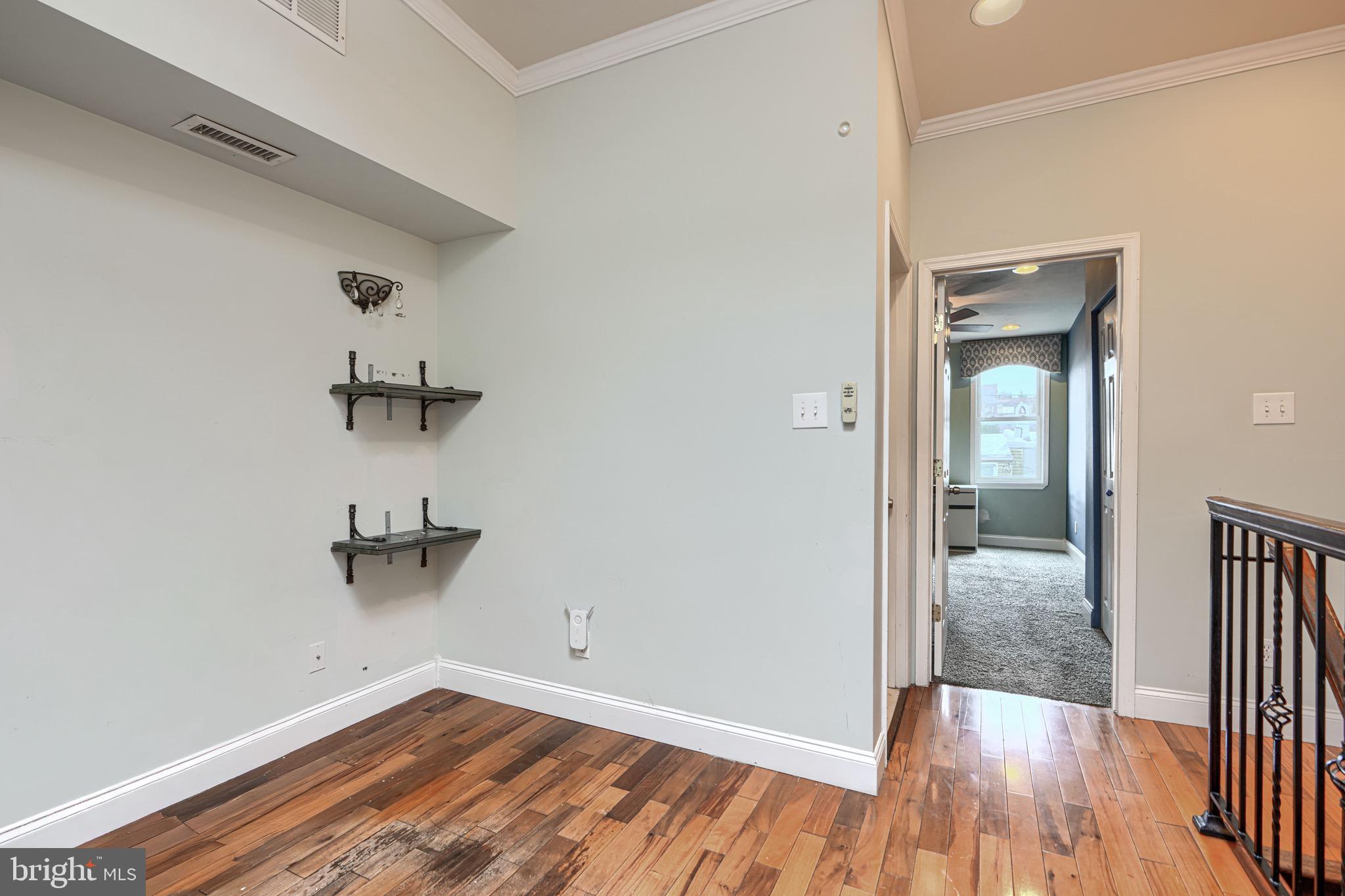 GREEKTOWN - Residential