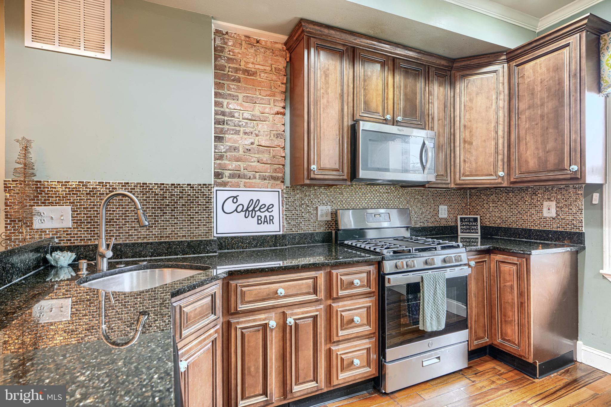 GREEKTOWN - Residential