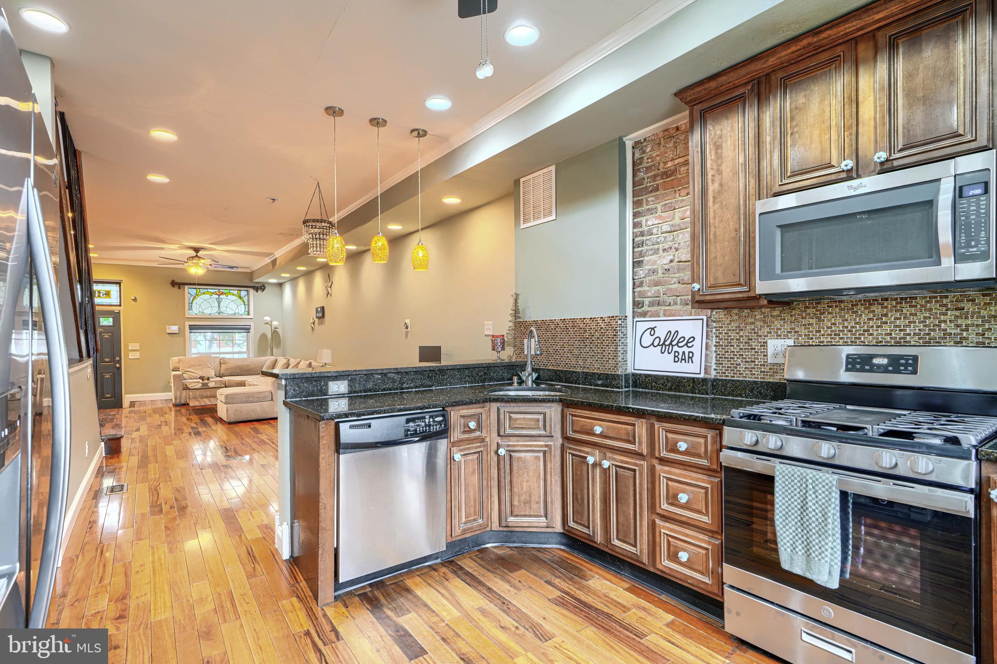 GREEKTOWN - Residential