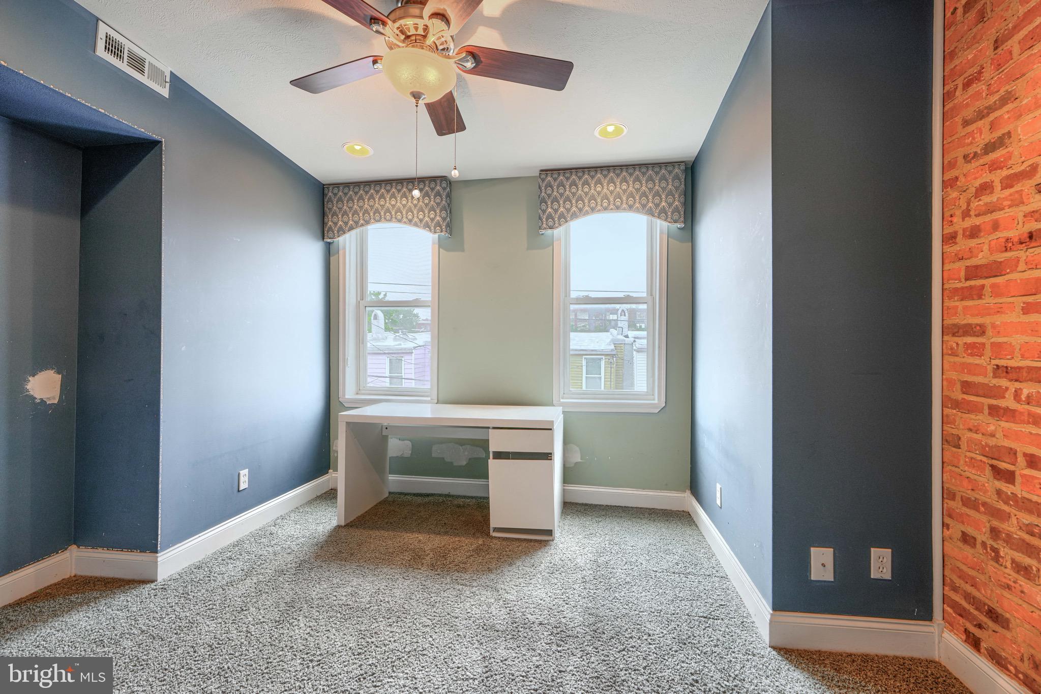 GREEKTOWN - Residential