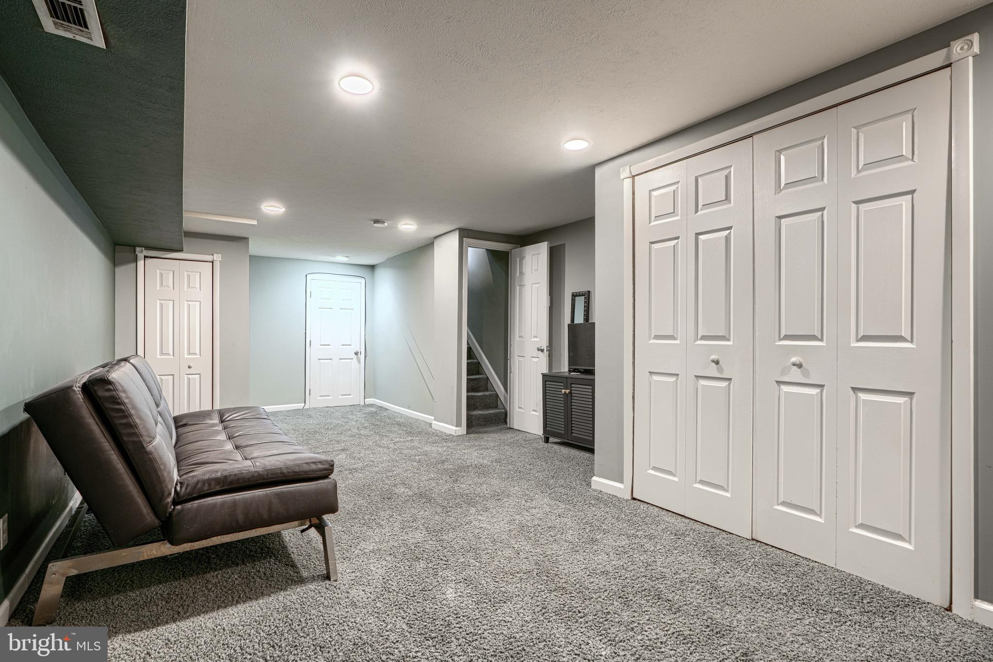 GREEKTOWN - Residential