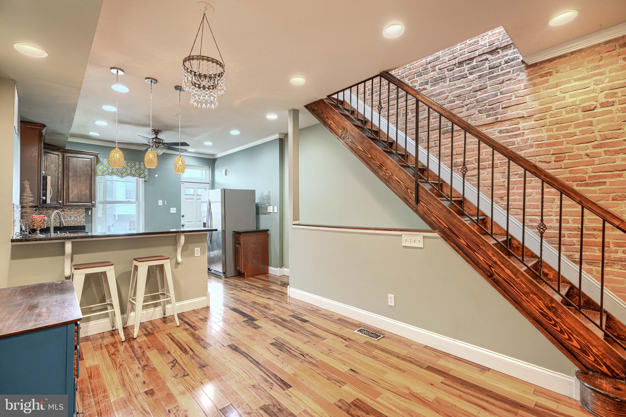 GREEKTOWN - Residential
