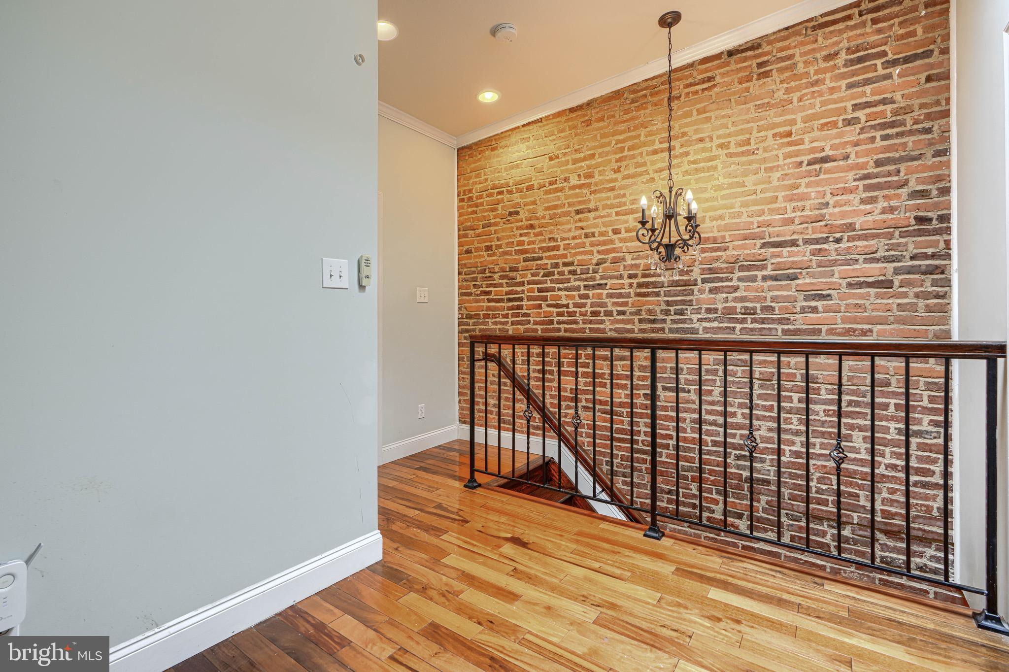 GREEKTOWN - Residential