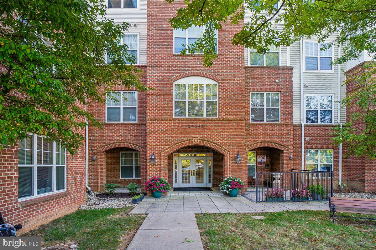 Beautiful, well-maintained, secure MPDU 55+ condominium in  an elevator bldg.   Sunny and bright - 2 bedrooms/2 baths.  Entrance foyer leads to large living and dining room.   Kitchen with plenty of cabinets and a pantry.   One owner Must be 55+.   First-time buyer & income restrictions have been lifted (buyer may not own a second home).   MPDU Certificate not required.