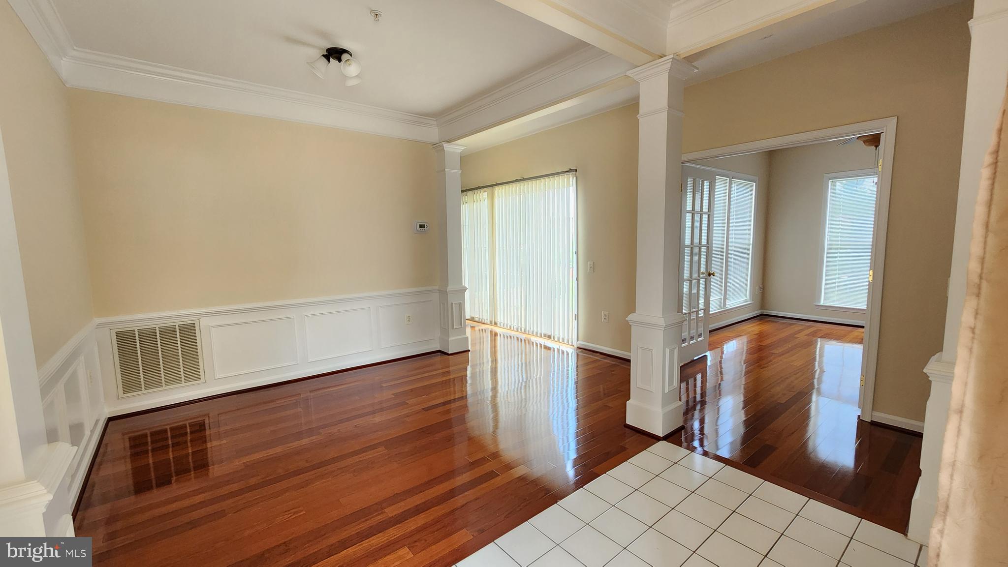 OVERLOOK CONDOMINIUM - Residential Lease