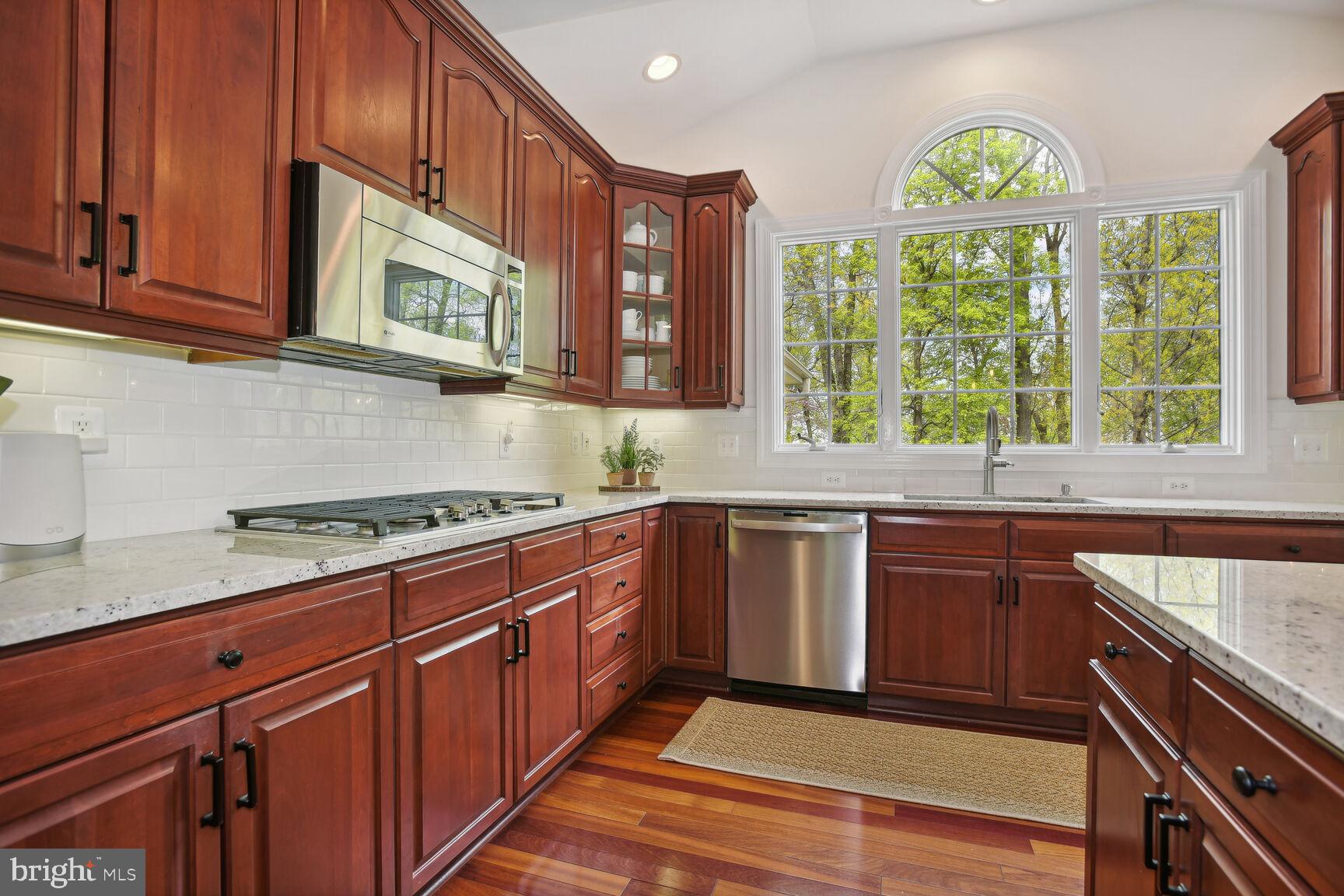 BELMONT COUNTRY CLUB - Residential