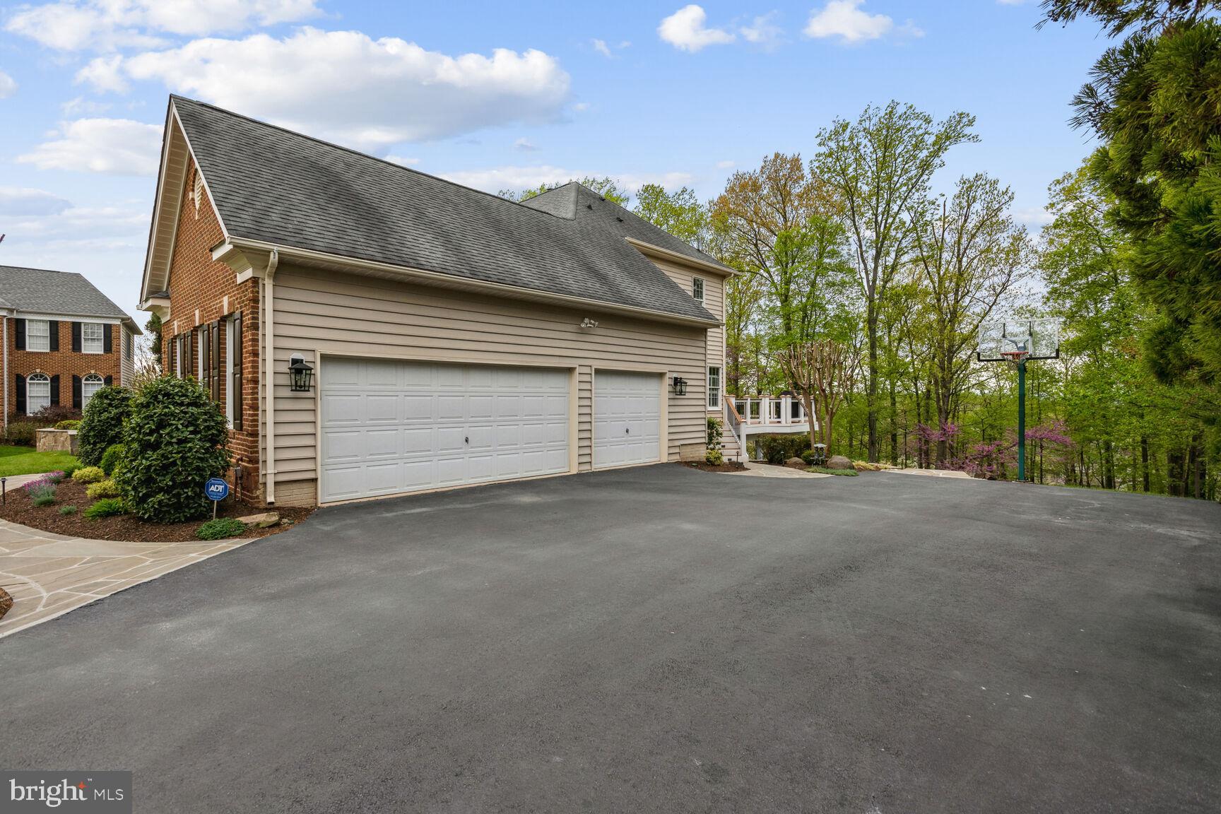 BELMONT COUNTRY CLUB - Residential