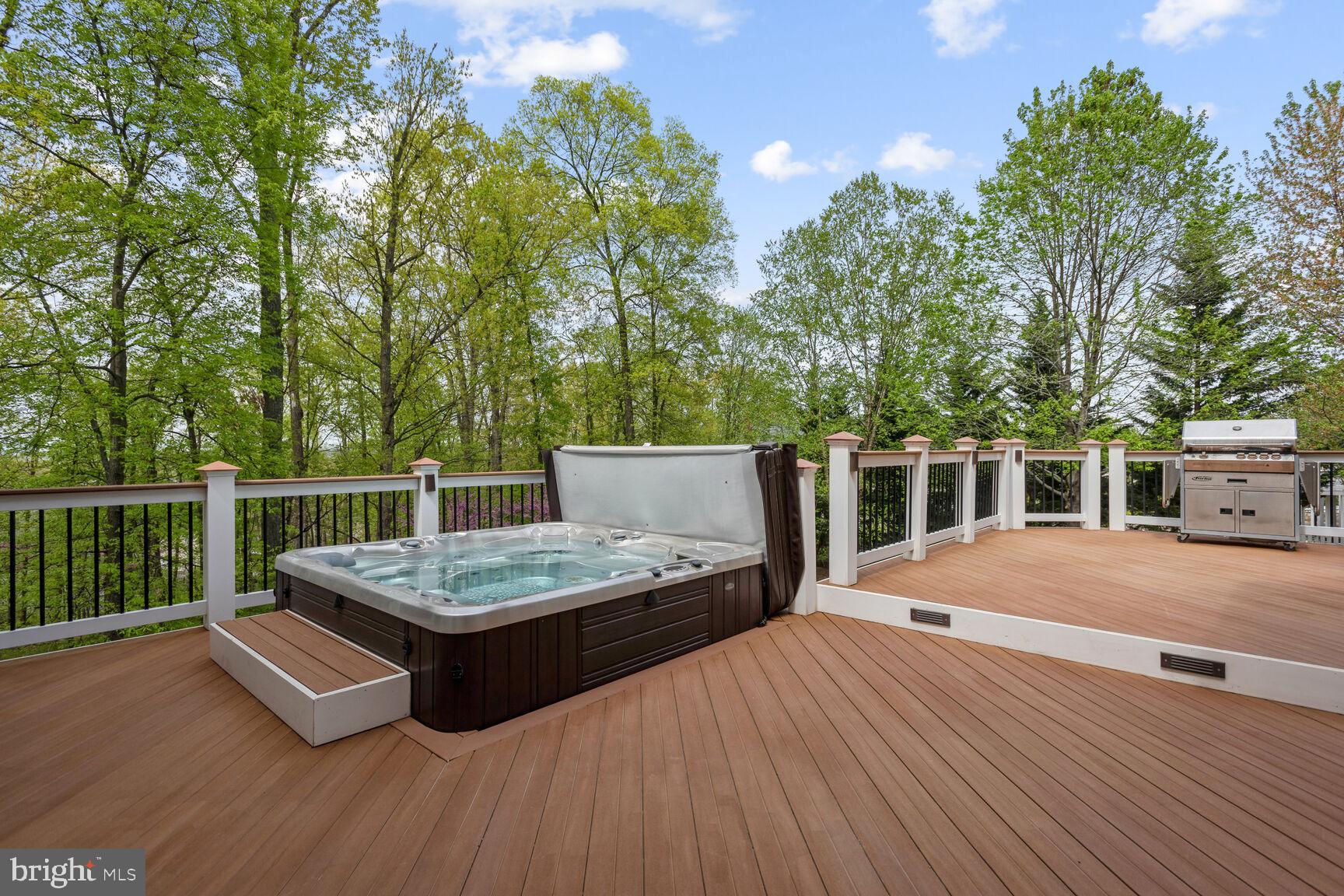 BELMONT COUNTRY CLUB - Residential