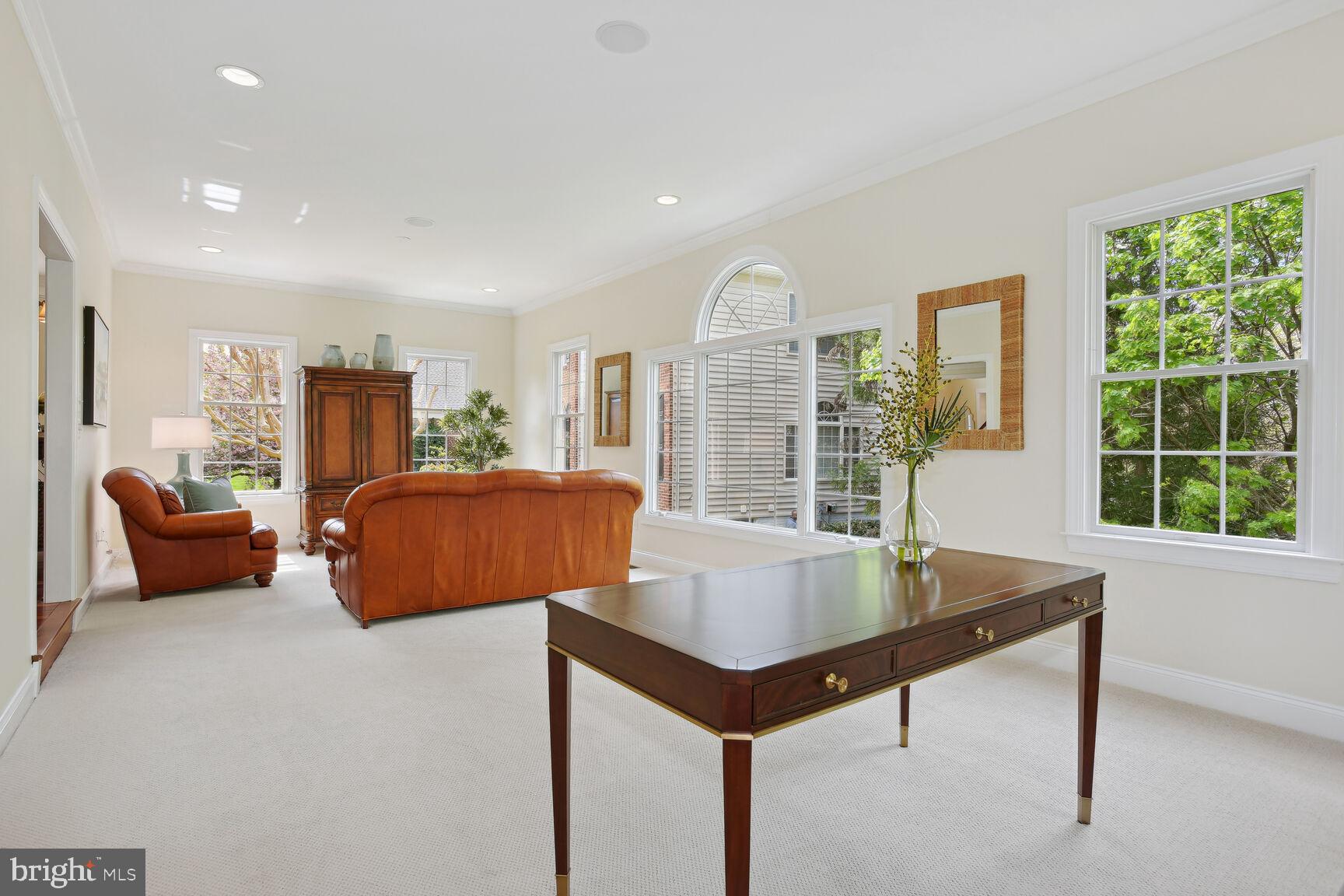 BELMONT COUNTRY CLUB - Residential