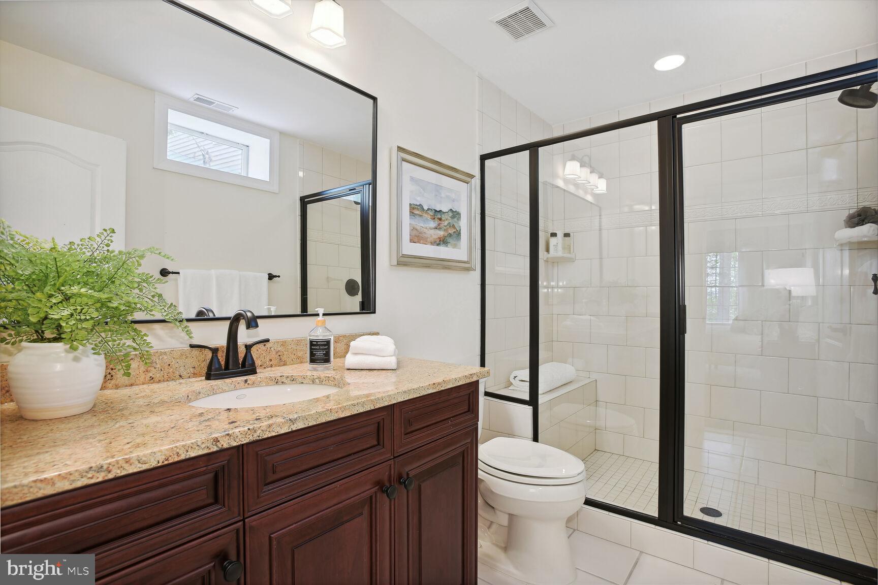 BELMONT COUNTRY CLUB - Residential
