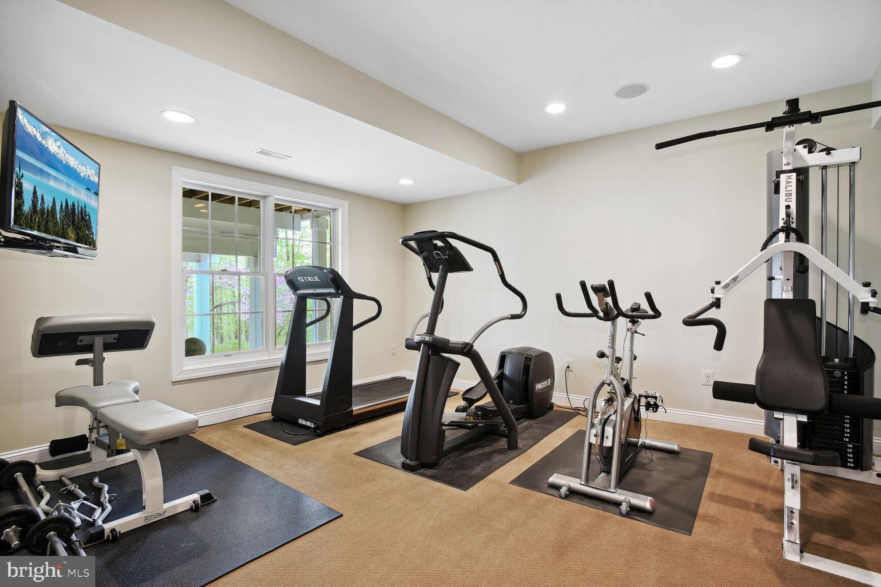 BELMONT COUNTRY CLUB - Residential